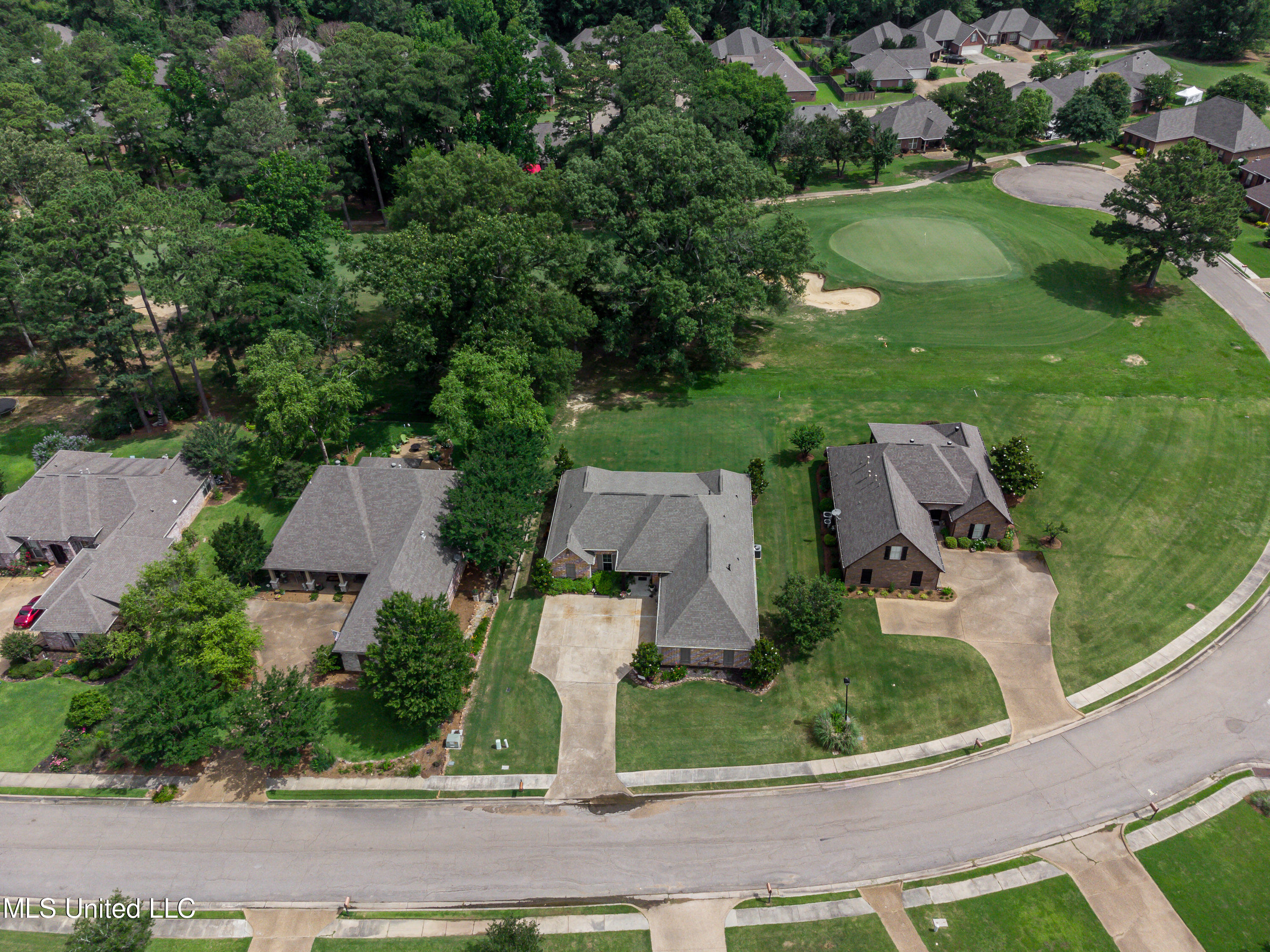 Canton, Mississippi 39046, United States, 4 Bedrooms Bedrooms, ,2 BathroomsBathrooms,Residential,Pending,56507