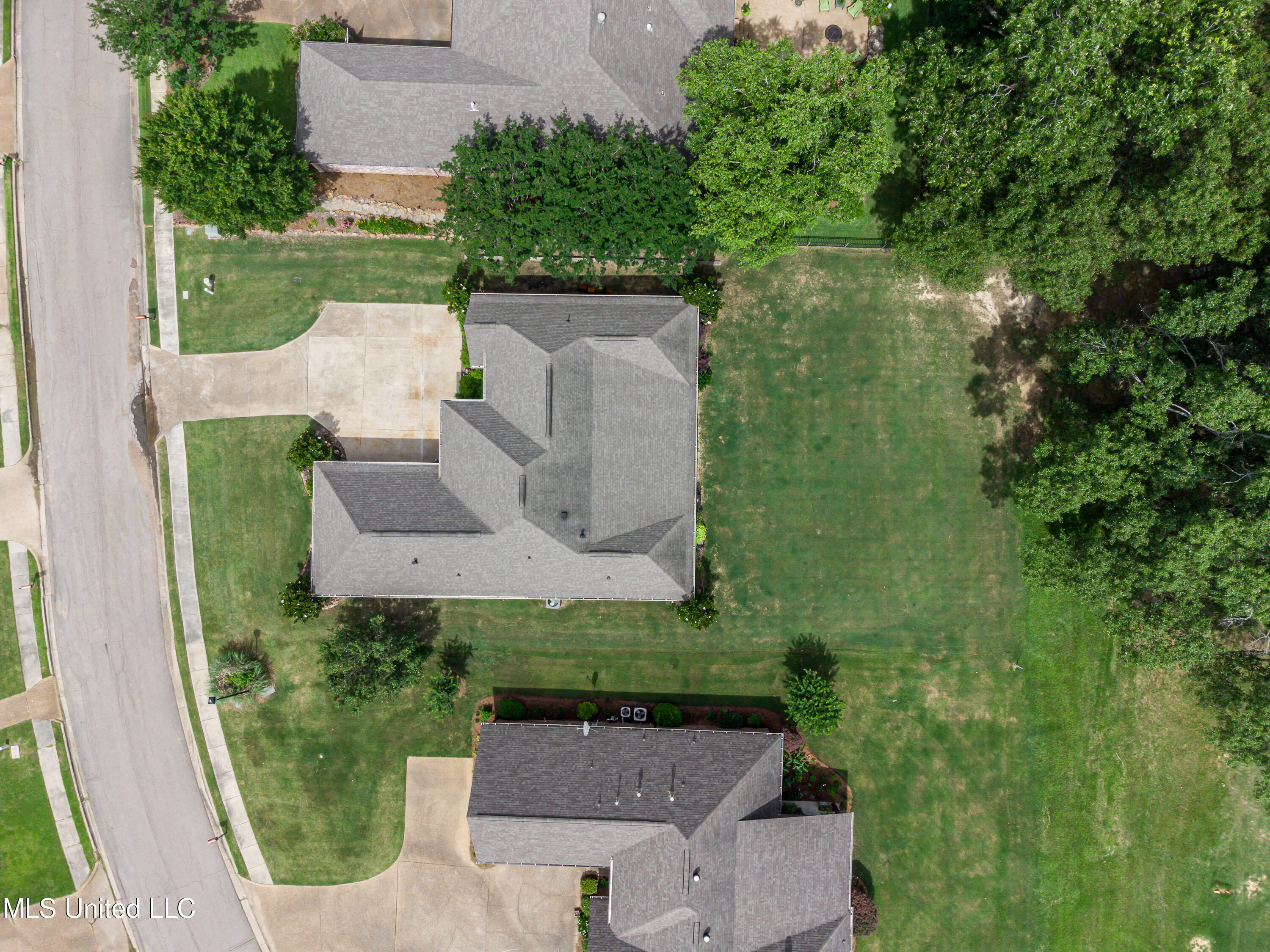 Canton, Mississippi 39046, United States, 4 Bedrooms Bedrooms, ,2 BathroomsBathrooms,Residential,Pending,56507