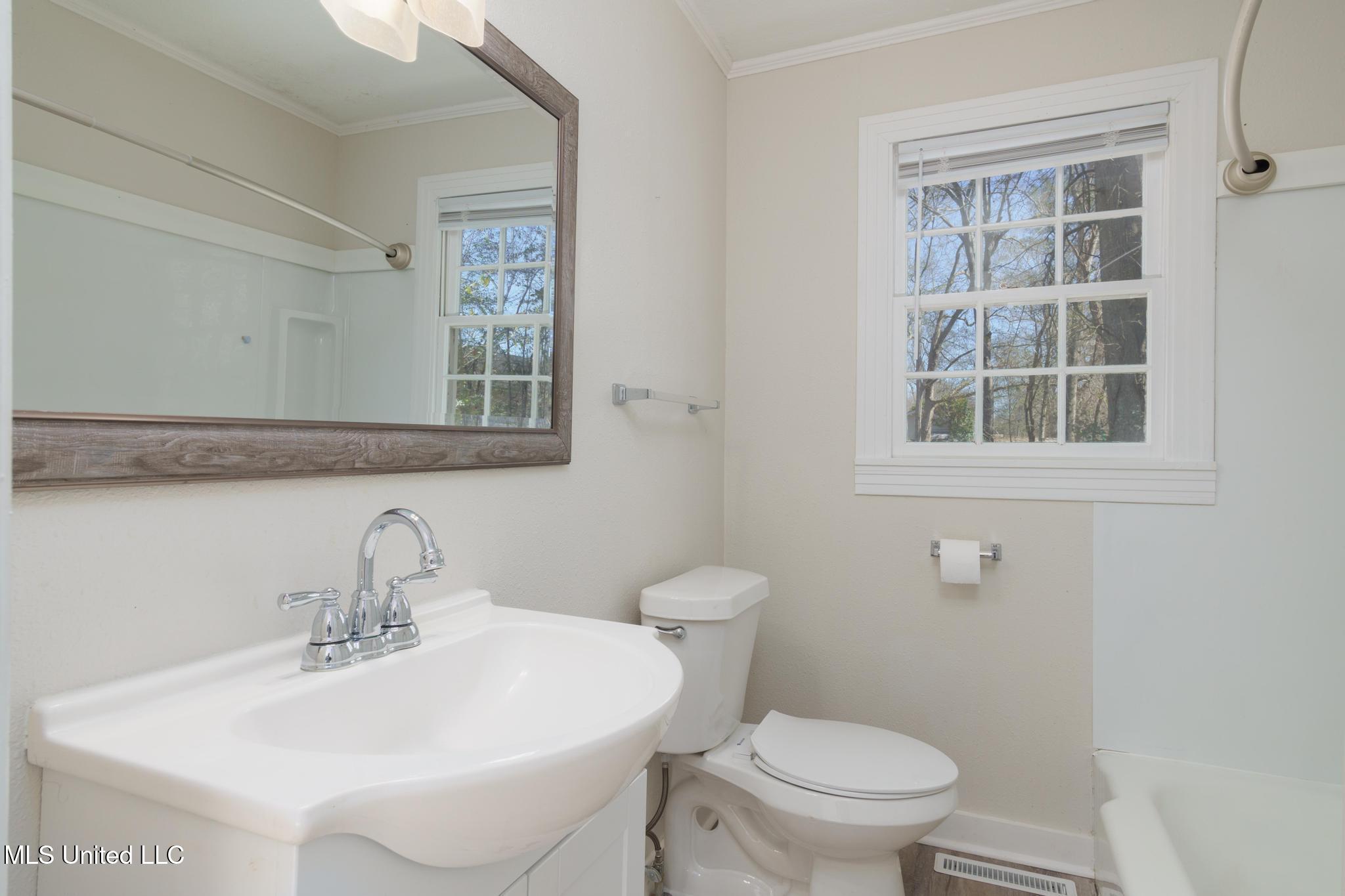 314 S 13th Avenue, Hattiesburg, Mississippi image 11