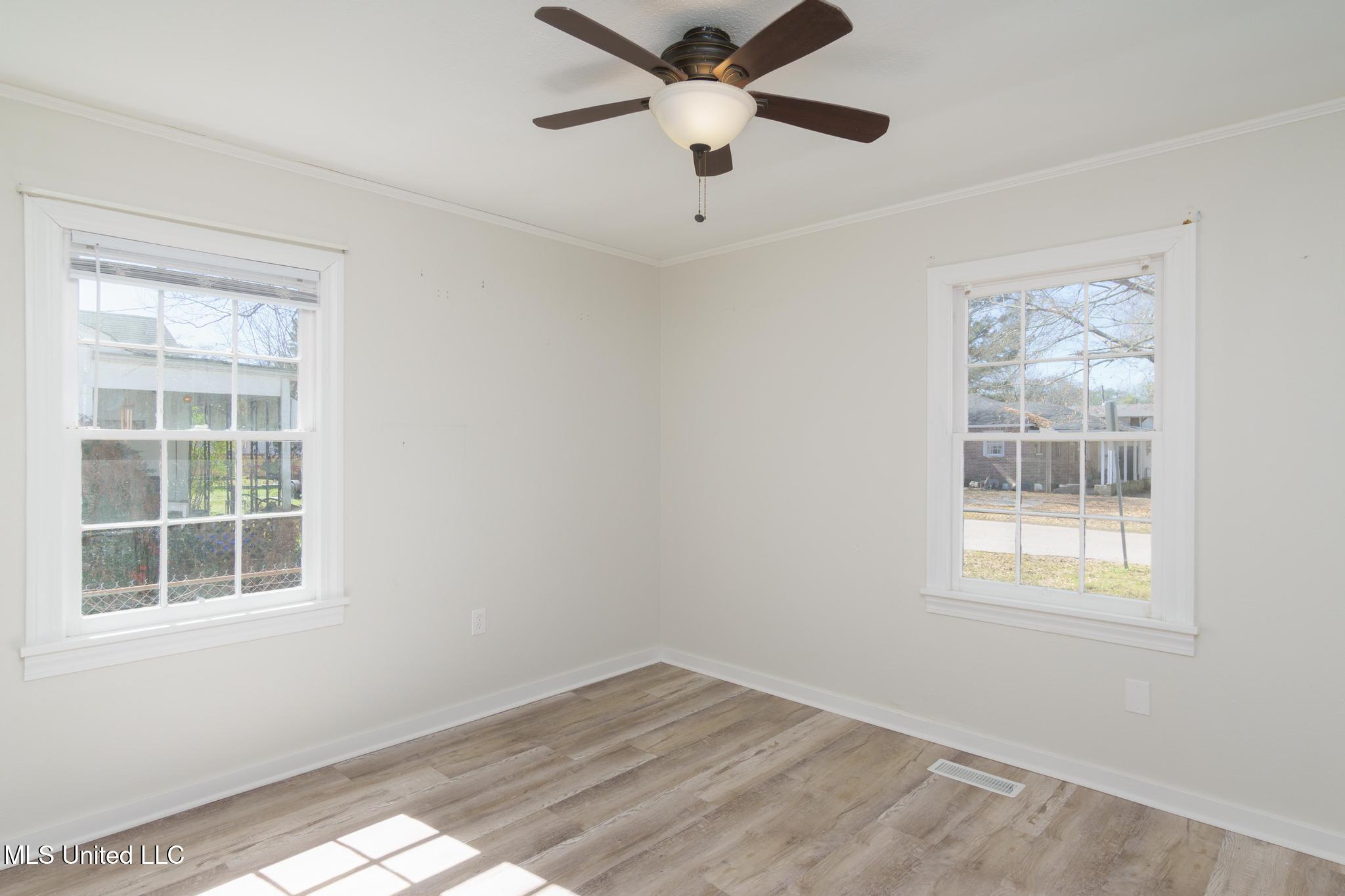 314 S 13th Avenue, Hattiesburg, Mississippi image 12