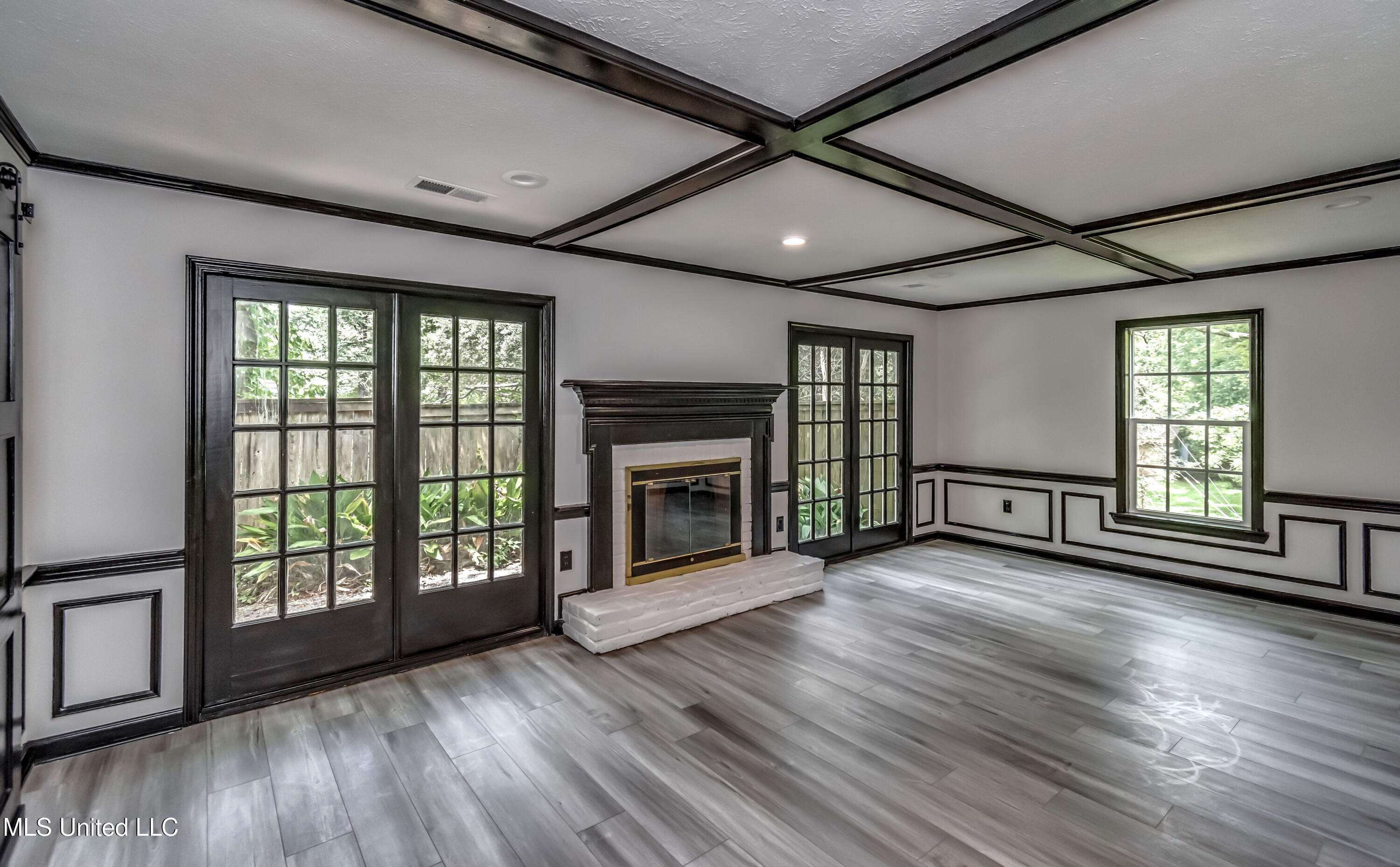 767 Sherwood Drive, Jackson, Mississippi image 11
