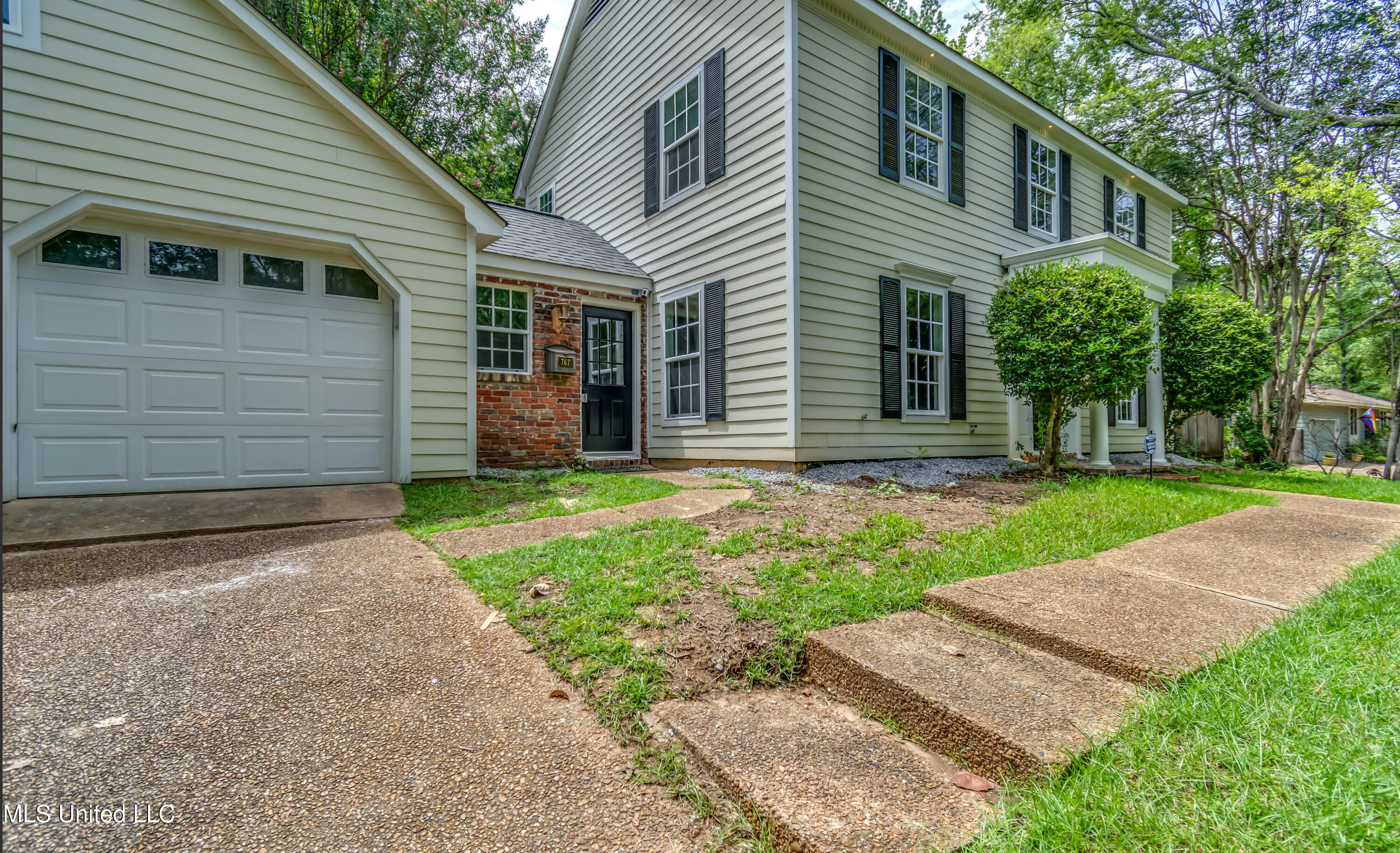 767 Sherwood Drive, Jackson, Mississippi image 1