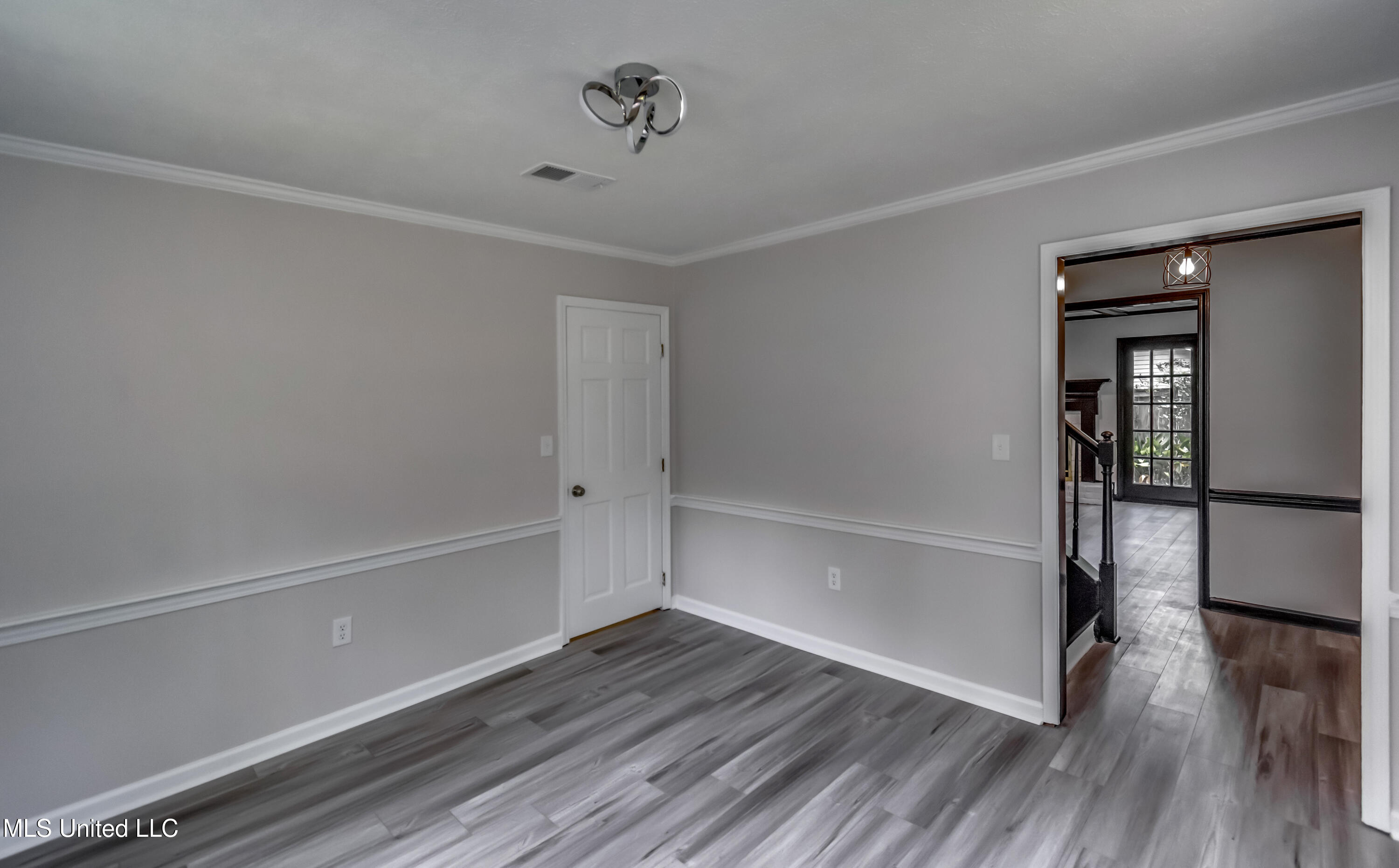 767 Sherwood Drive, Jackson, Mississippi image 37