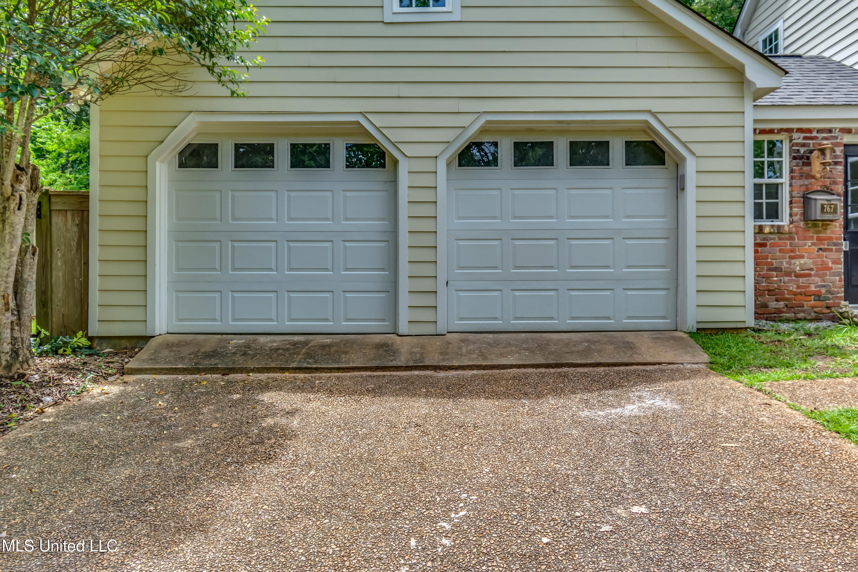 767 Sherwood Drive, Jackson, Mississippi image 5