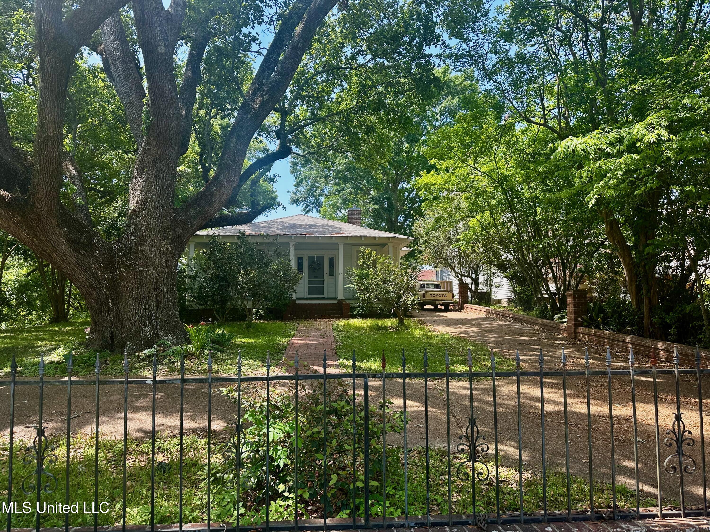 912 Main Street, Natchez, Mississippi image 1