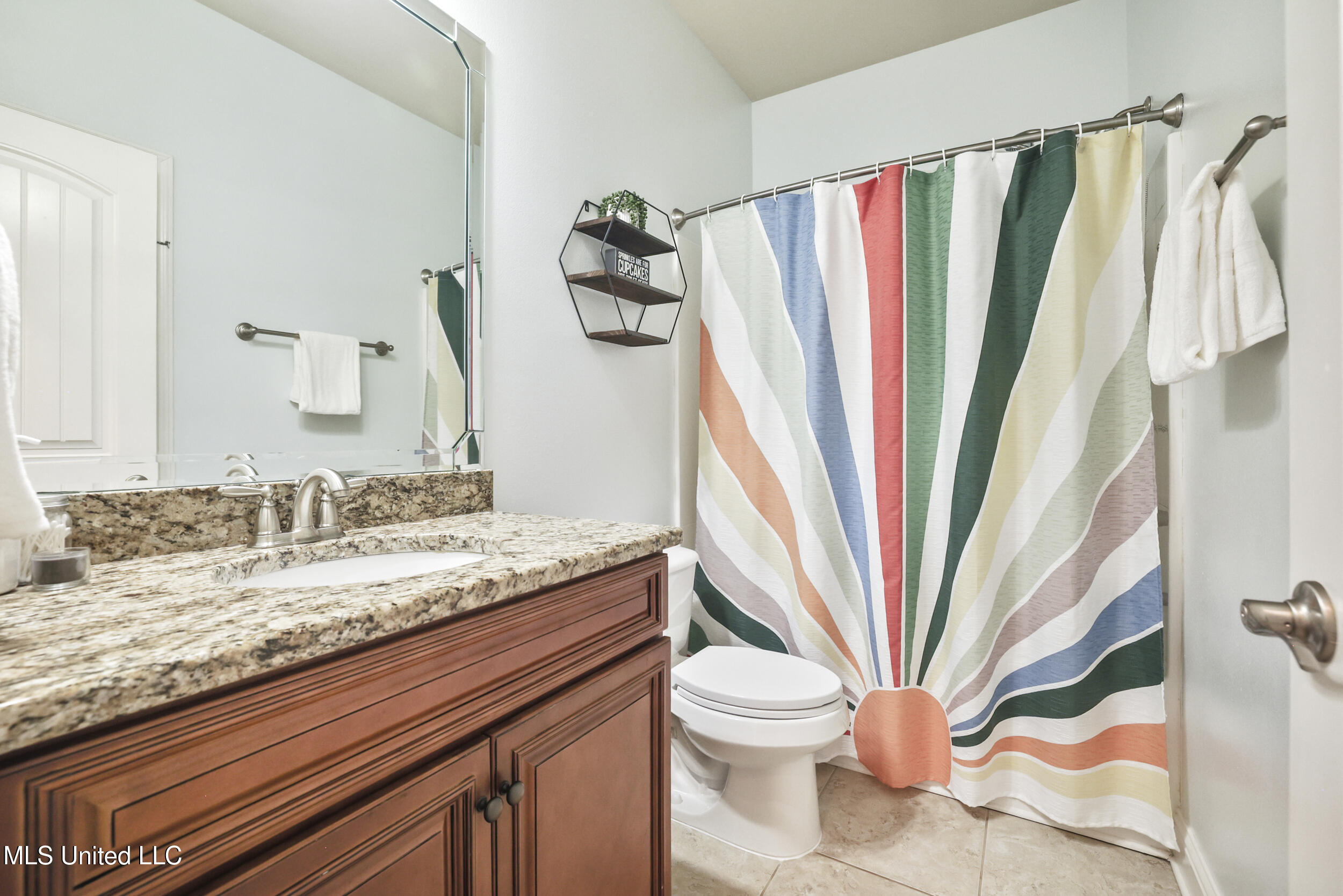 13111 Hawthorn Drive, Biloxi, Mississippi image 35
