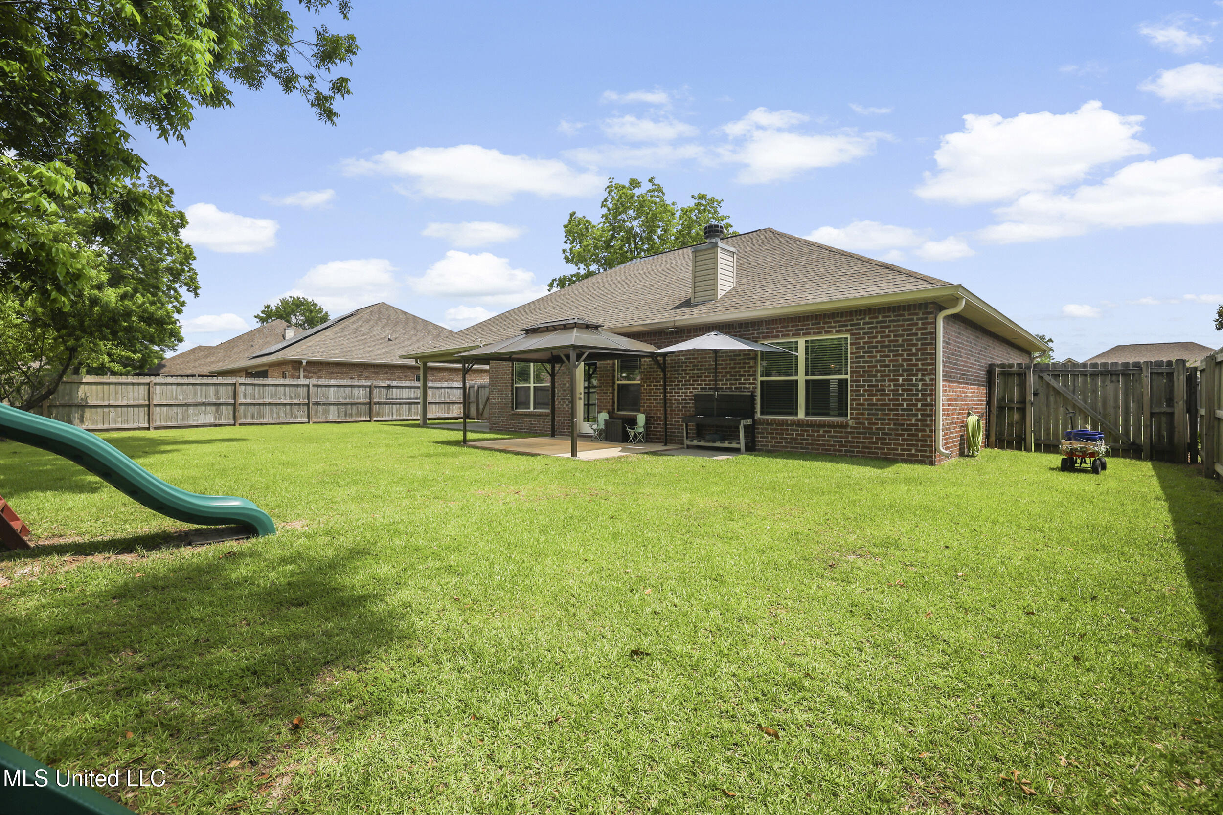 13111 Hawthorn Drive, Biloxi, Mississippi image 39