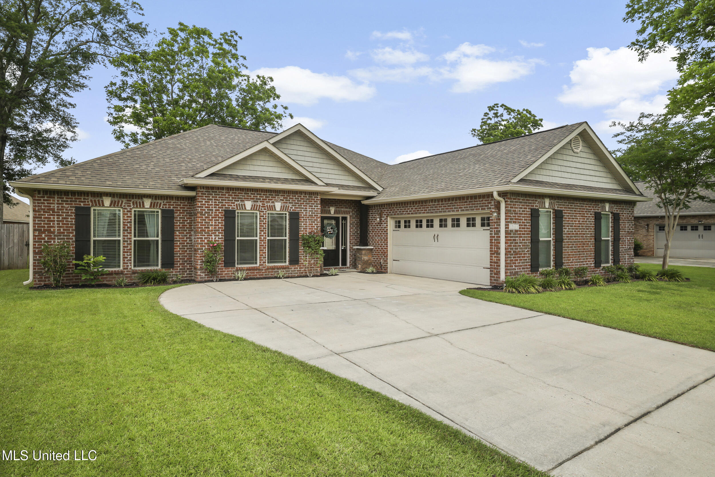13111 Hawthorn Drive, Biloxi, Mississippi image 1