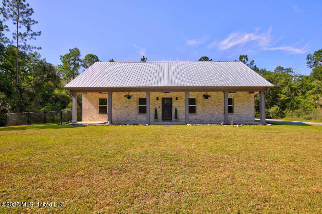 Photo 1 of 39 — 5075 D W North Road, Kiln, MS 39556