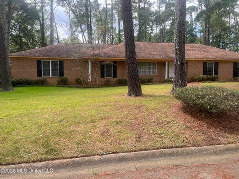 Homes For Sale - 165 Bristol Boulevard<br/> Jackson, MS 39204