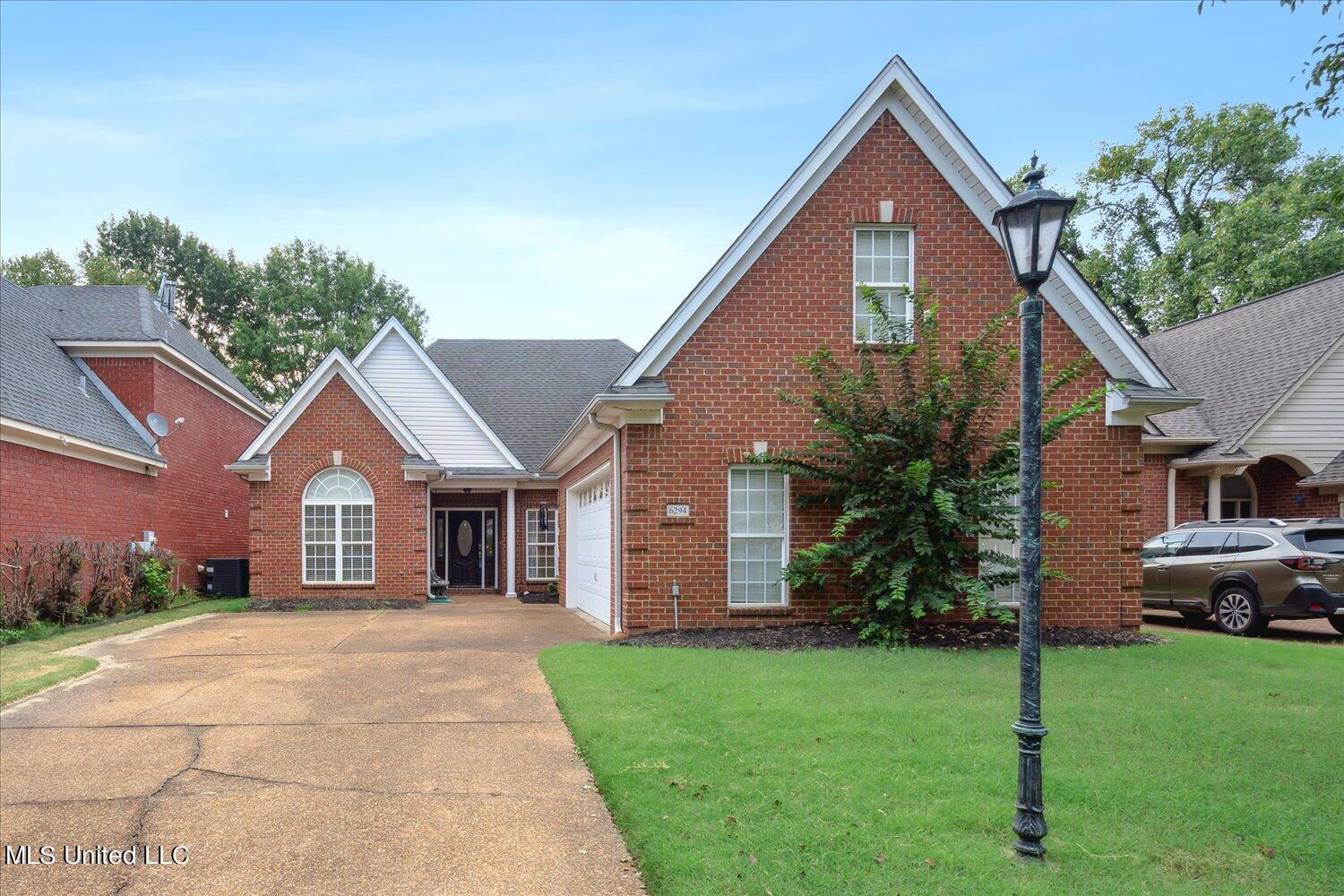 6294 Cheyenne Drive, Olive Branch, Mississippi image 1