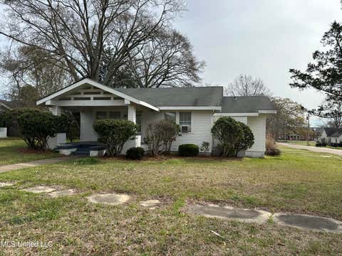 Multifamily For Sale - 305 NW 3rd Avenue<br/> Magee, MS 39111