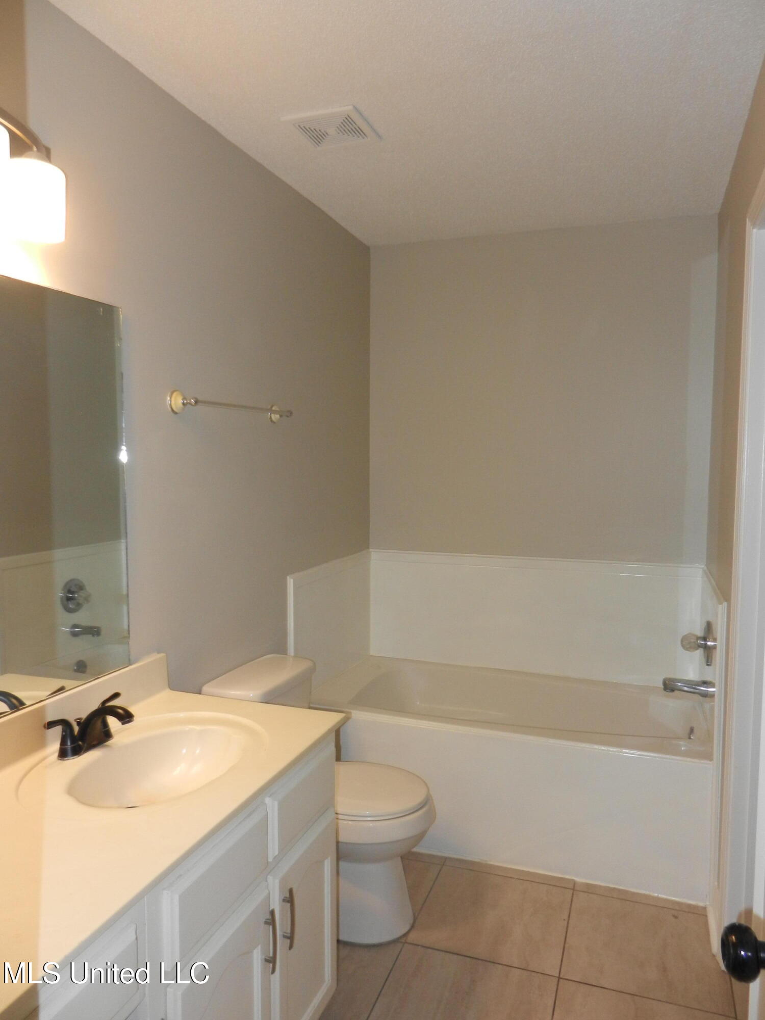 1070 Wilson Ridge Ridge, Lake Cormorant, Mississippi image 12