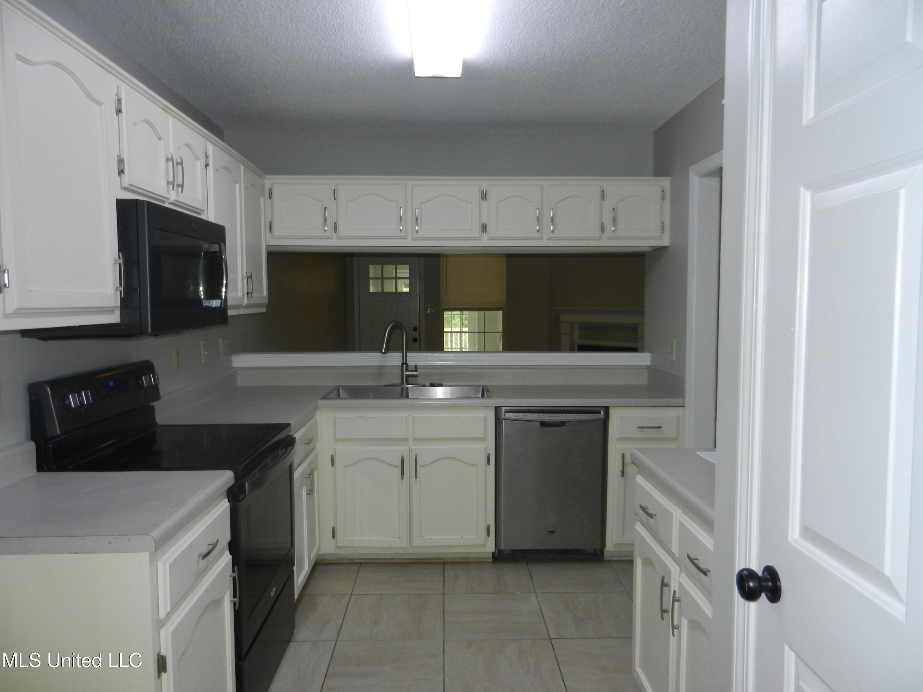 1070 Wilson Ridge Ridge, Lake Cormorant, Mississippi image 4