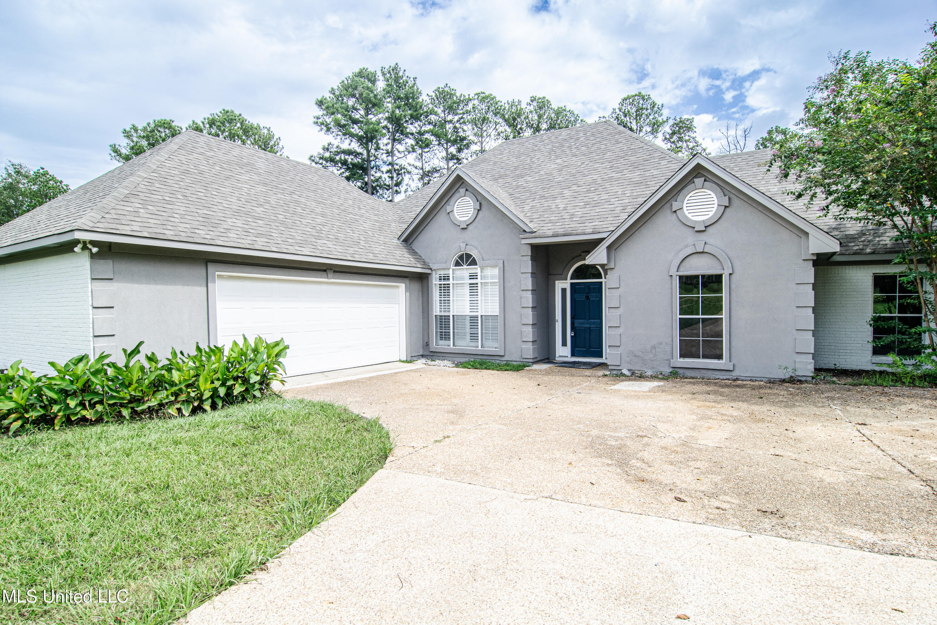 269 Woodland Brook Drive, Madison, Mississippi image 1