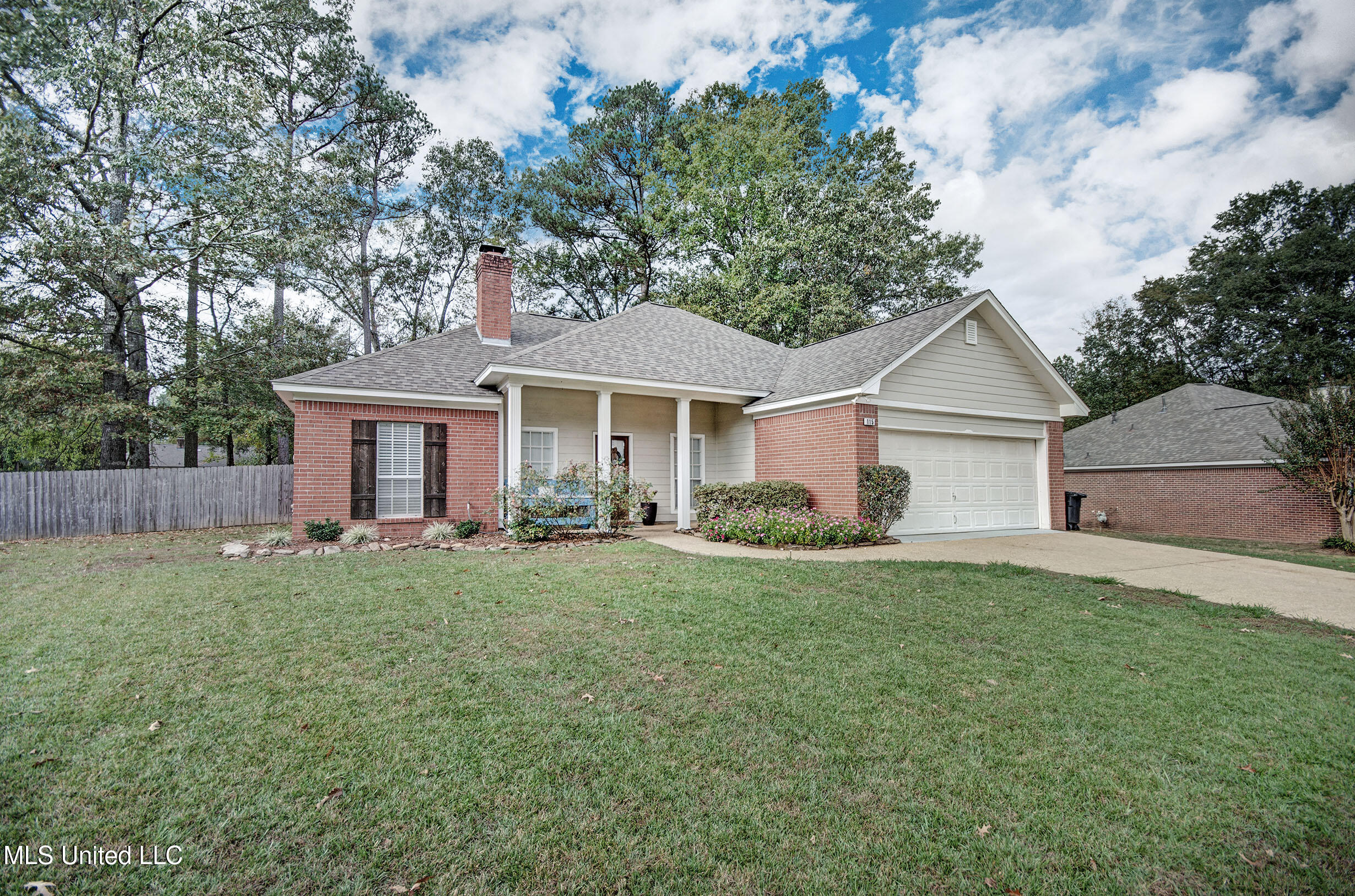 115 Post Oak Drive, Brandon, Mississippi image 2