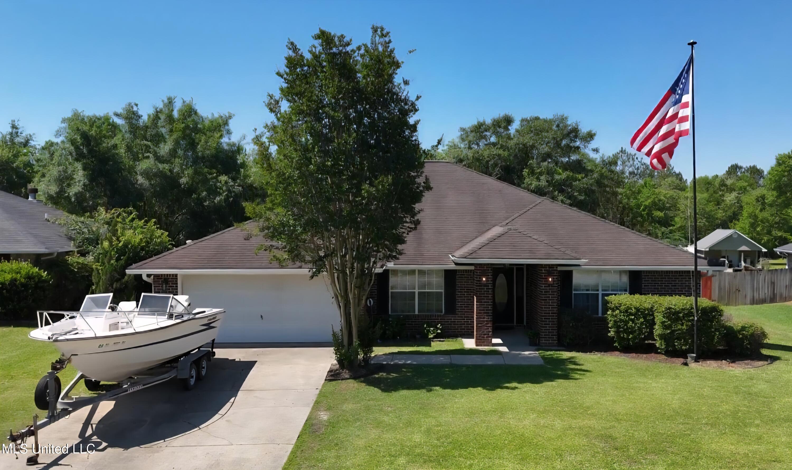 11295 Peyton Drive, Gulfport, Mississippi image 2