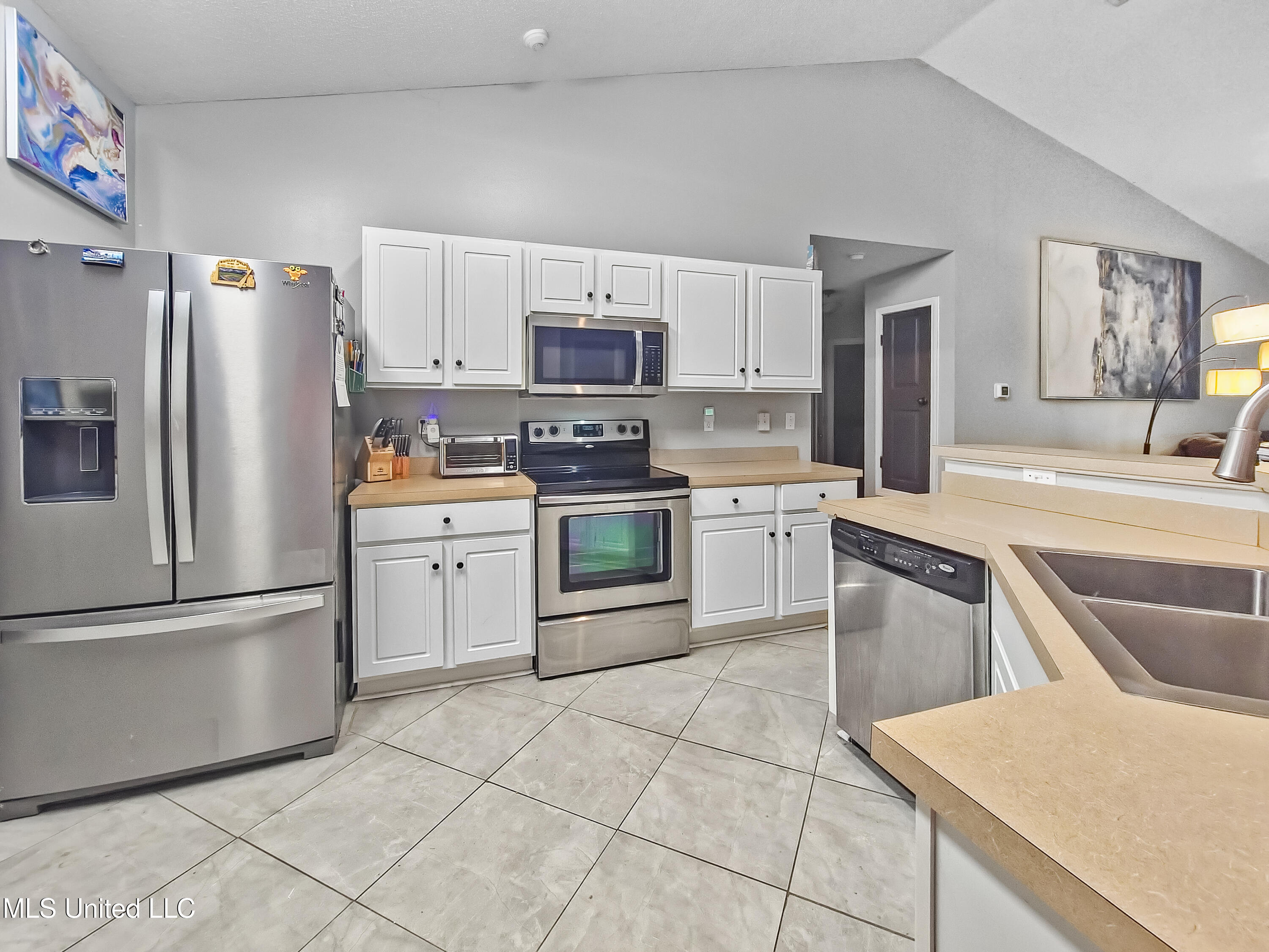 11295 Peyton Drive, Gulfport, Mississippi image 9