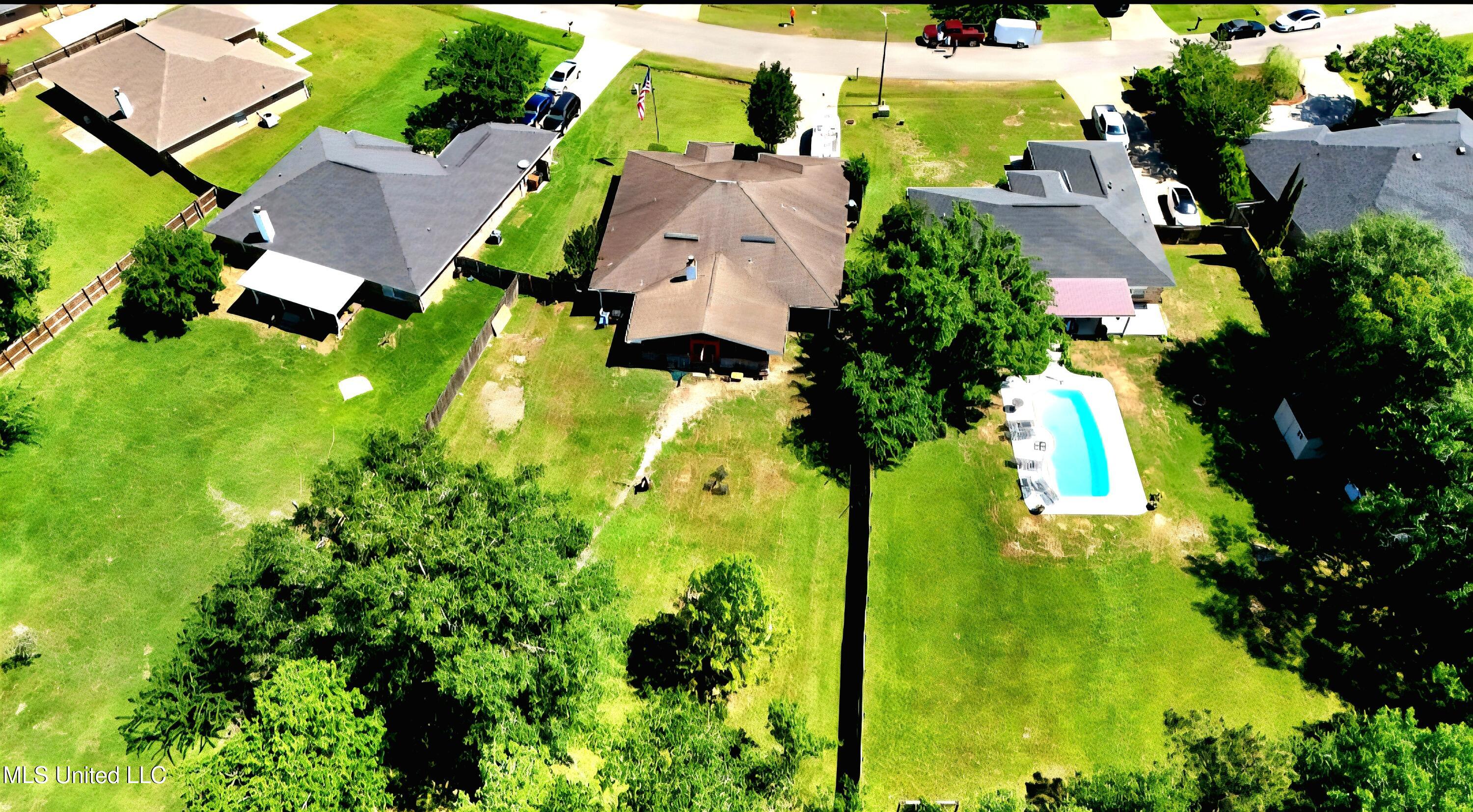 11295 Peyton Drive, Gulfport, Mississippi image 4