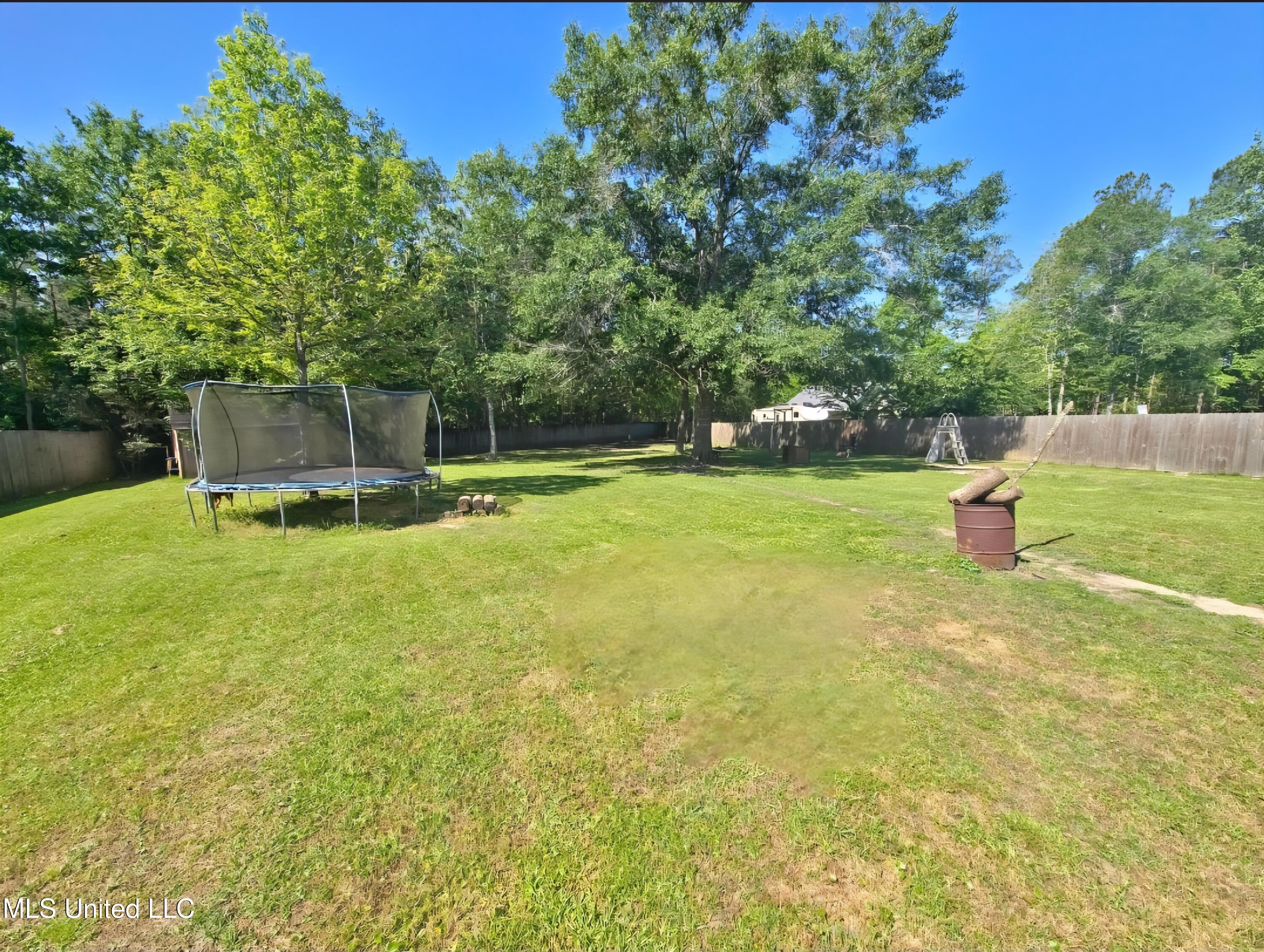 11295 Peyton Drive, Gulfport, Mississippi image 27