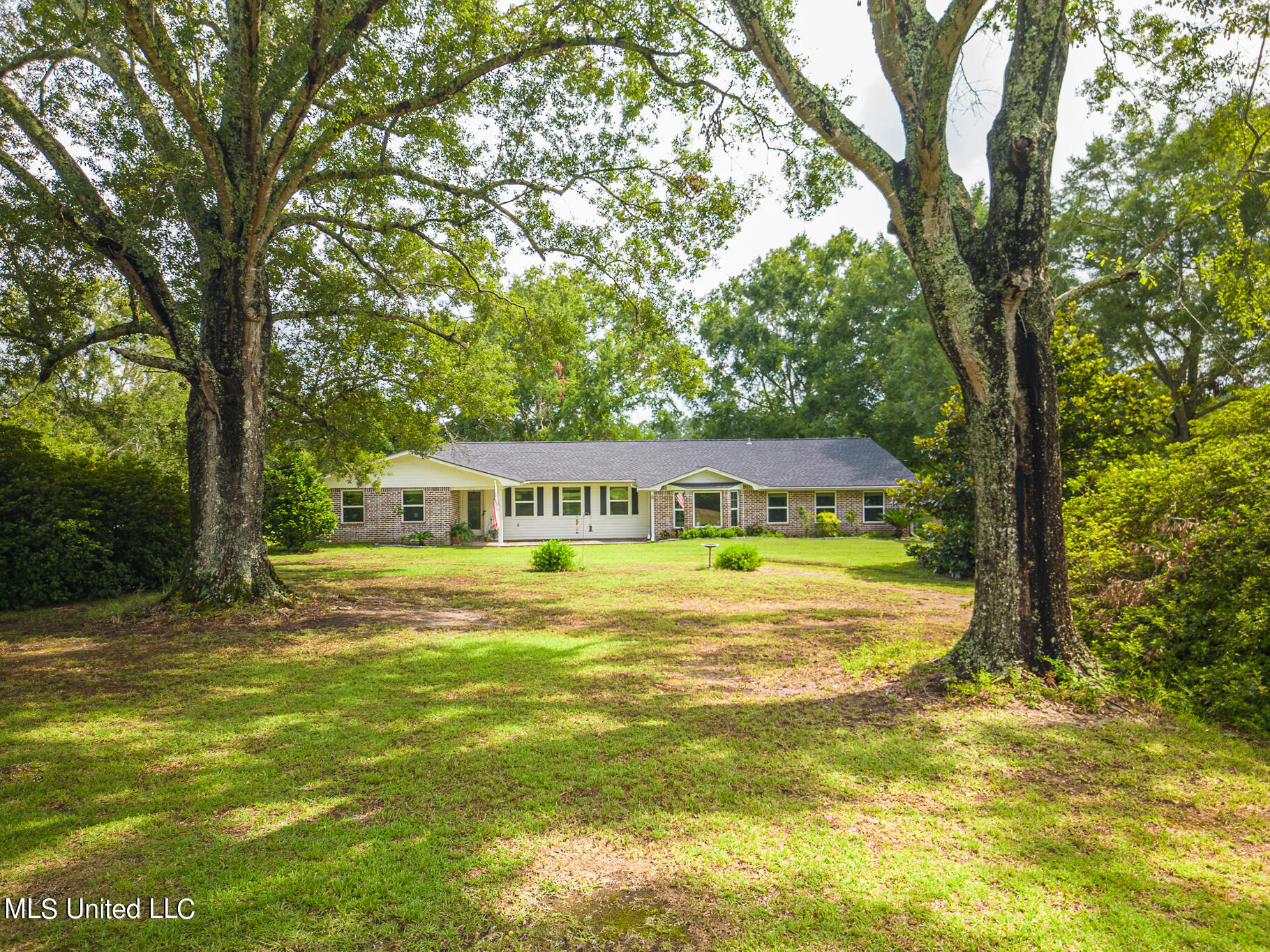 21377 Houston Ladner Road, Saucier, Mississippi image 1