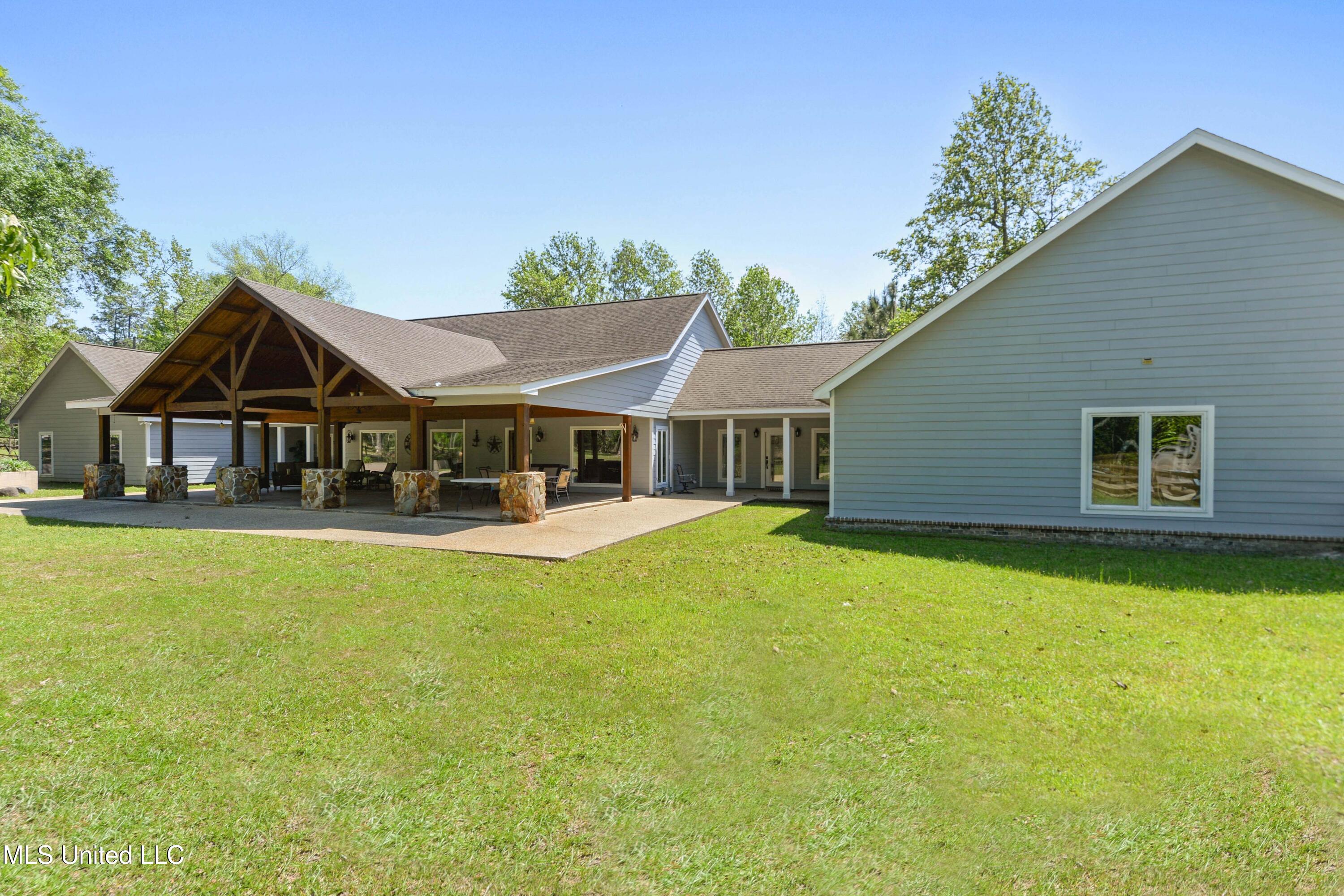 19640 Busby Road, Vancleave, Mississippi image 2