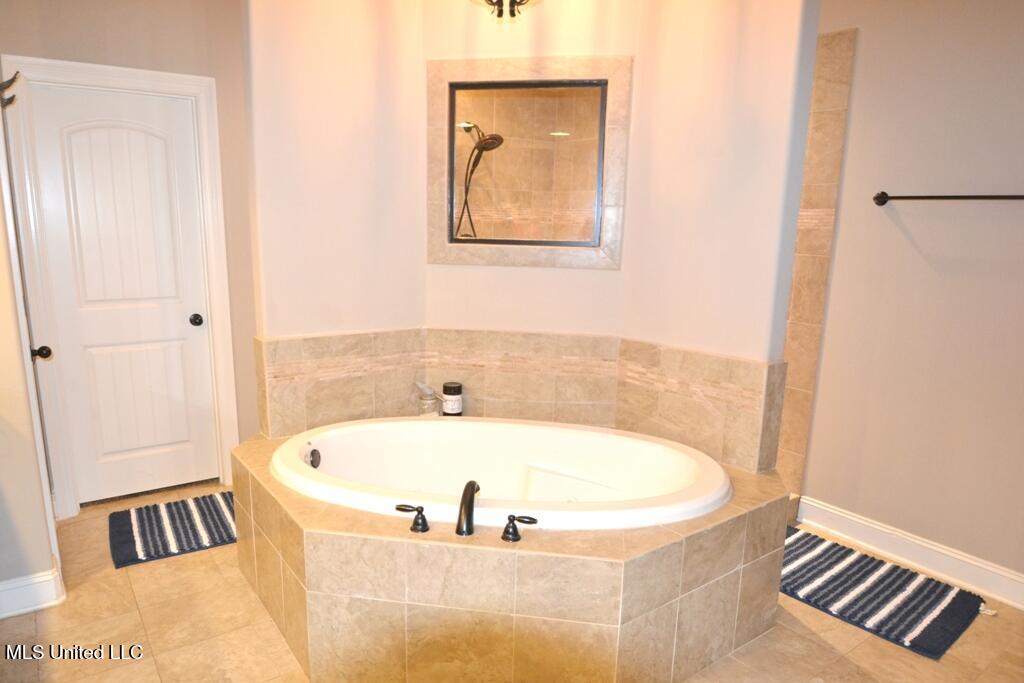 12900 Miller Farms Drive, Olive Branch, Mississippi image 19