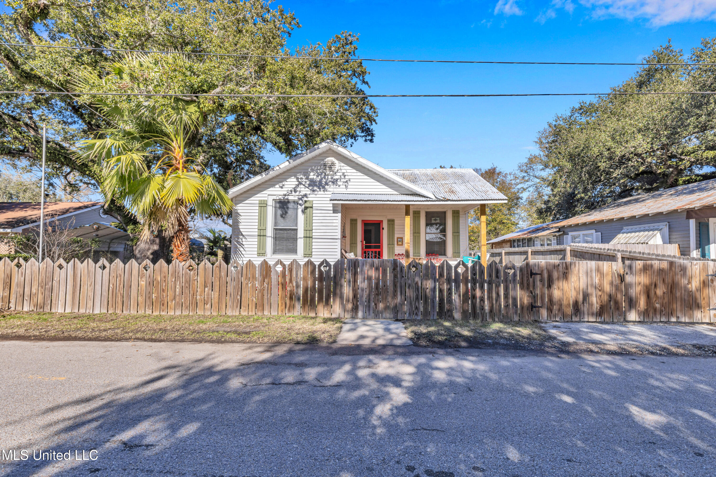 311 Citizen Street, Bay Saint Louis, Mississippi image 3