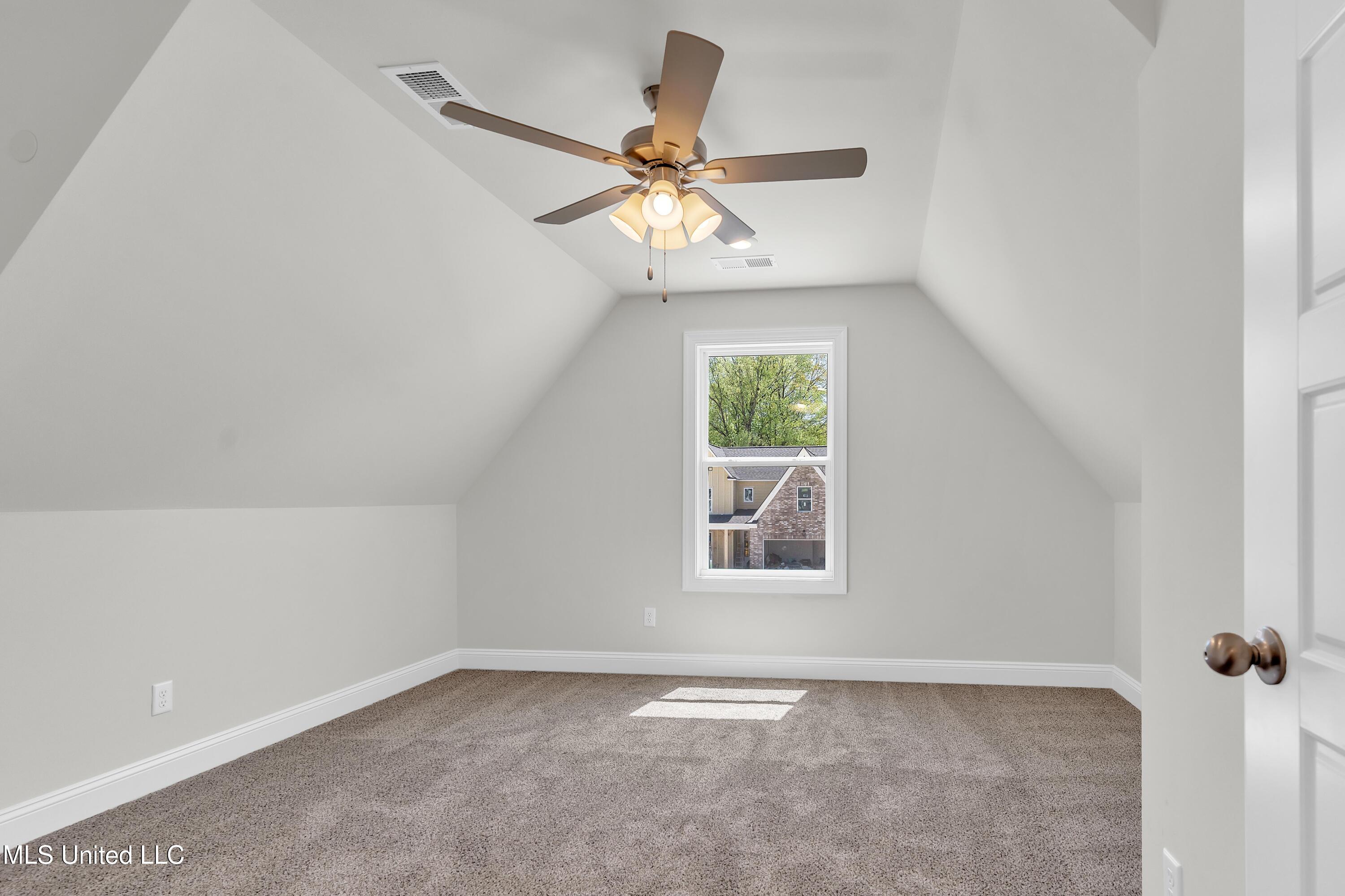 10262 March Meadows Way Way, Olive Branch, Mississippi image 19