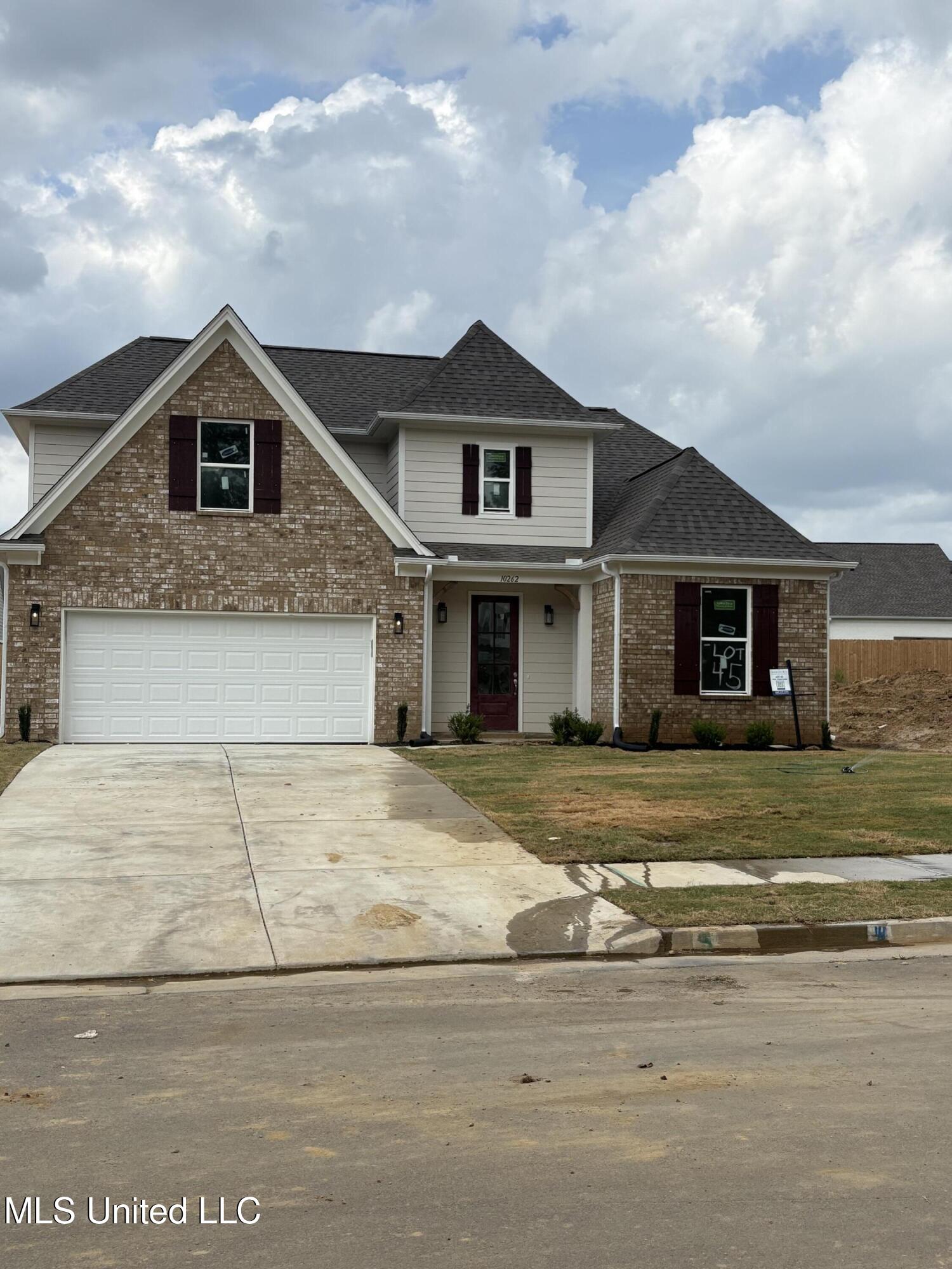 10262 March Meadows Way Way, Olive Branch, Mississippi image 1