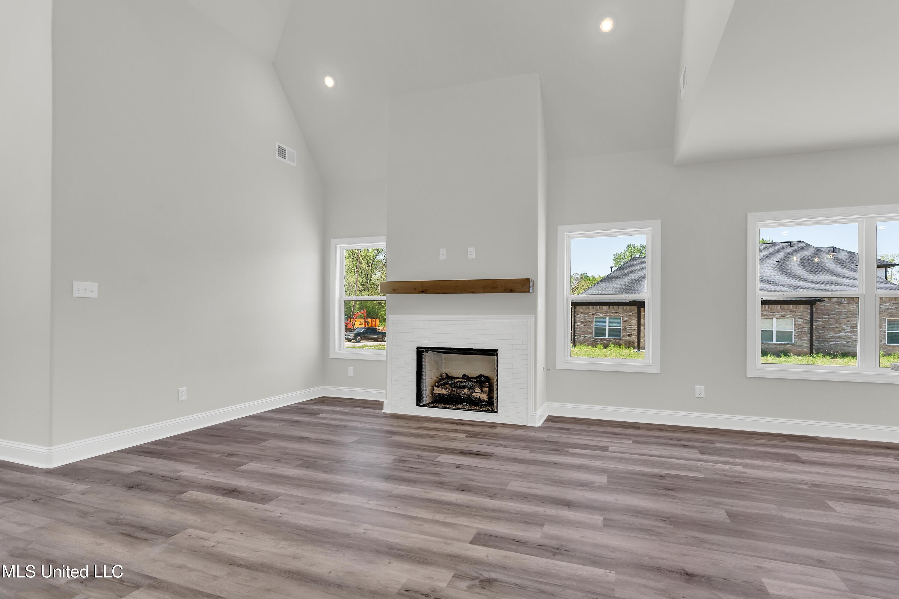 10262 March Meadows Way Way, Olive Branch, Mississippi image 5