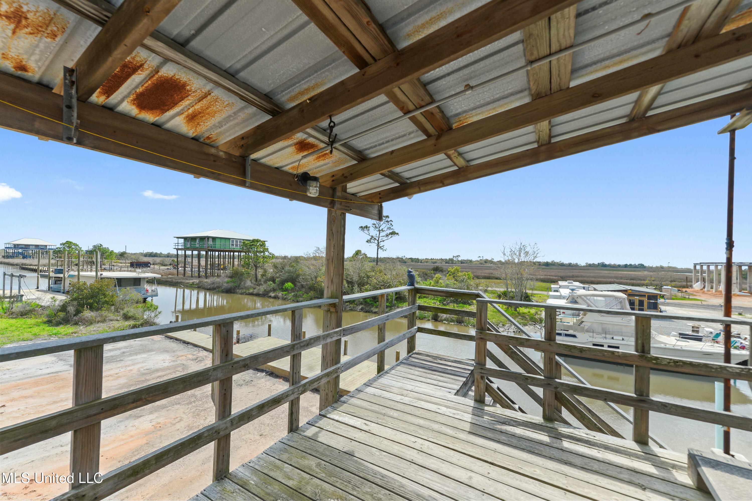 10099 W Park Road, Bay Saint Louis, Mississippi image 5