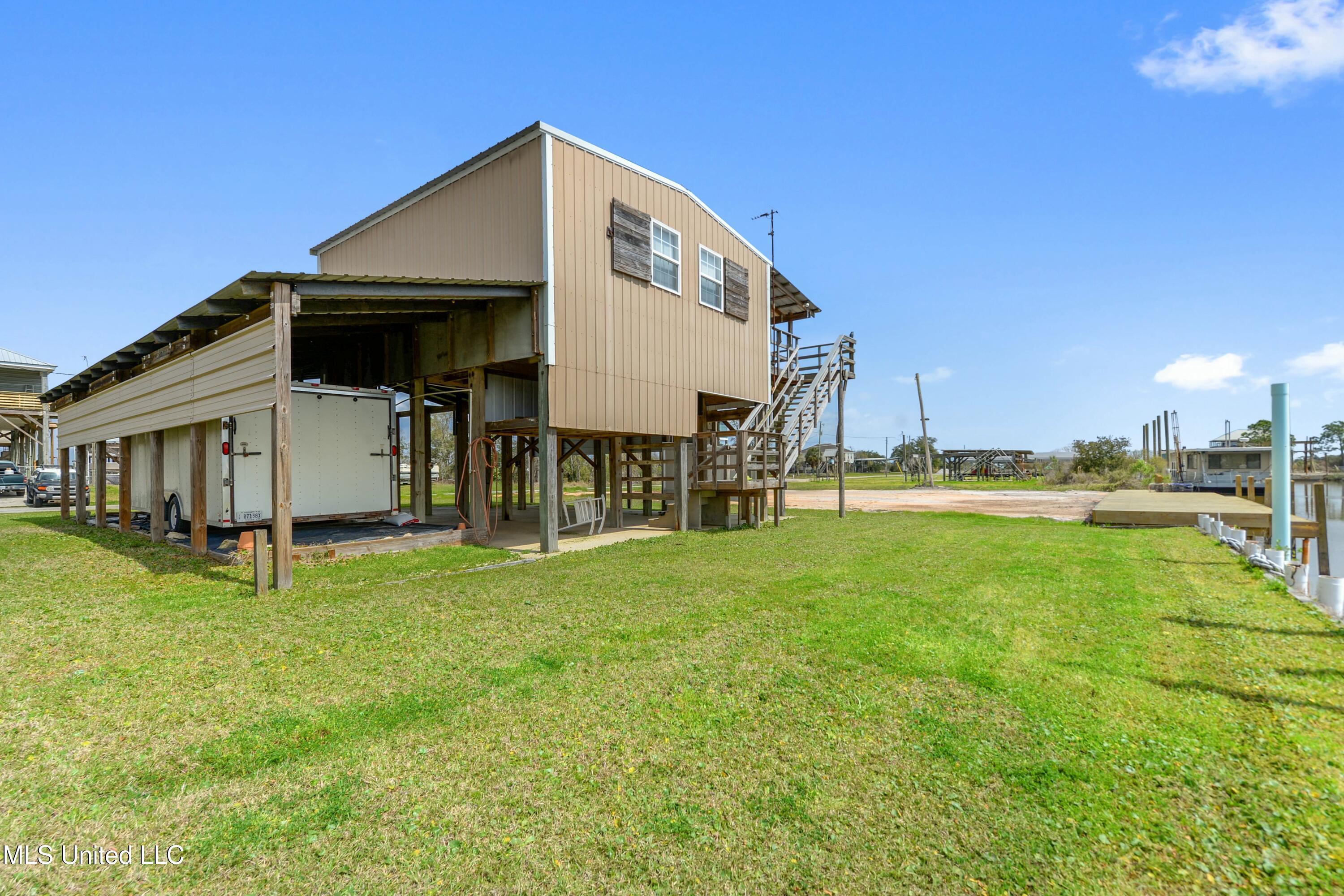 10099 W Park Road, Bay Saint Louis, Mississippi image 2