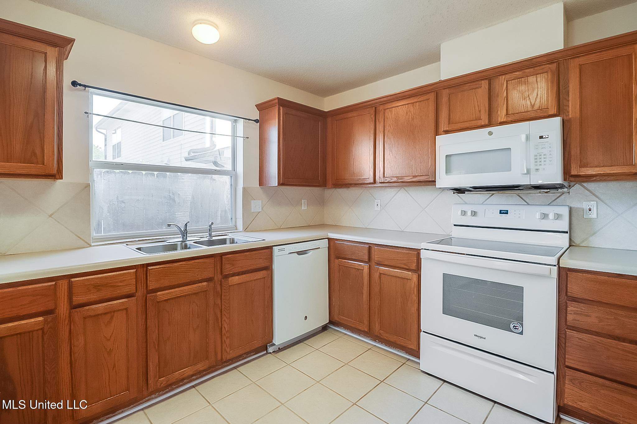 16174 Saddle Drive, Gulfport, Mississippi image 14