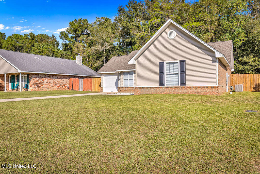 13122 Trailwood Drive, Gulfport, Mississippi image 2