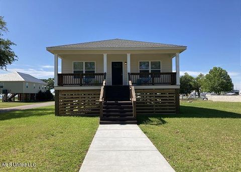 Single Family Residence in Gulfport MS 623 42nd Avenue 1.jpg