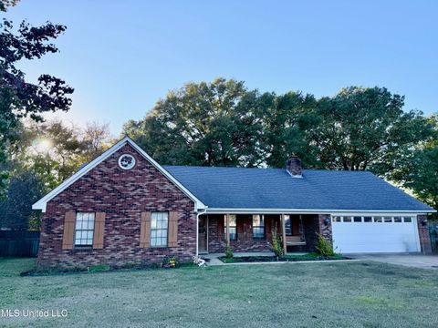 Homes For Sale - 123 Keestone Drive<br/> Senatobia, MS 38668