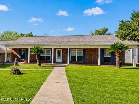 Homes For Sale - 227 Old Highway 49<br/> McHenry, MS 39561