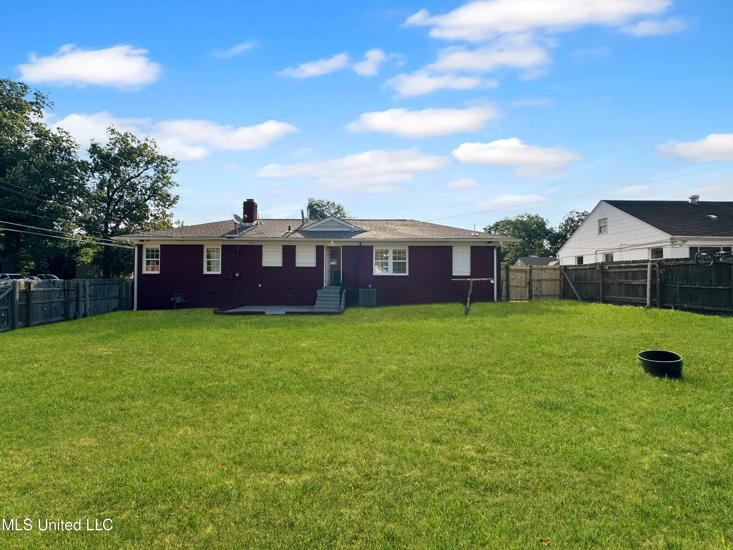 1049 Idlewild Street, Memphis, Tennessee image 9