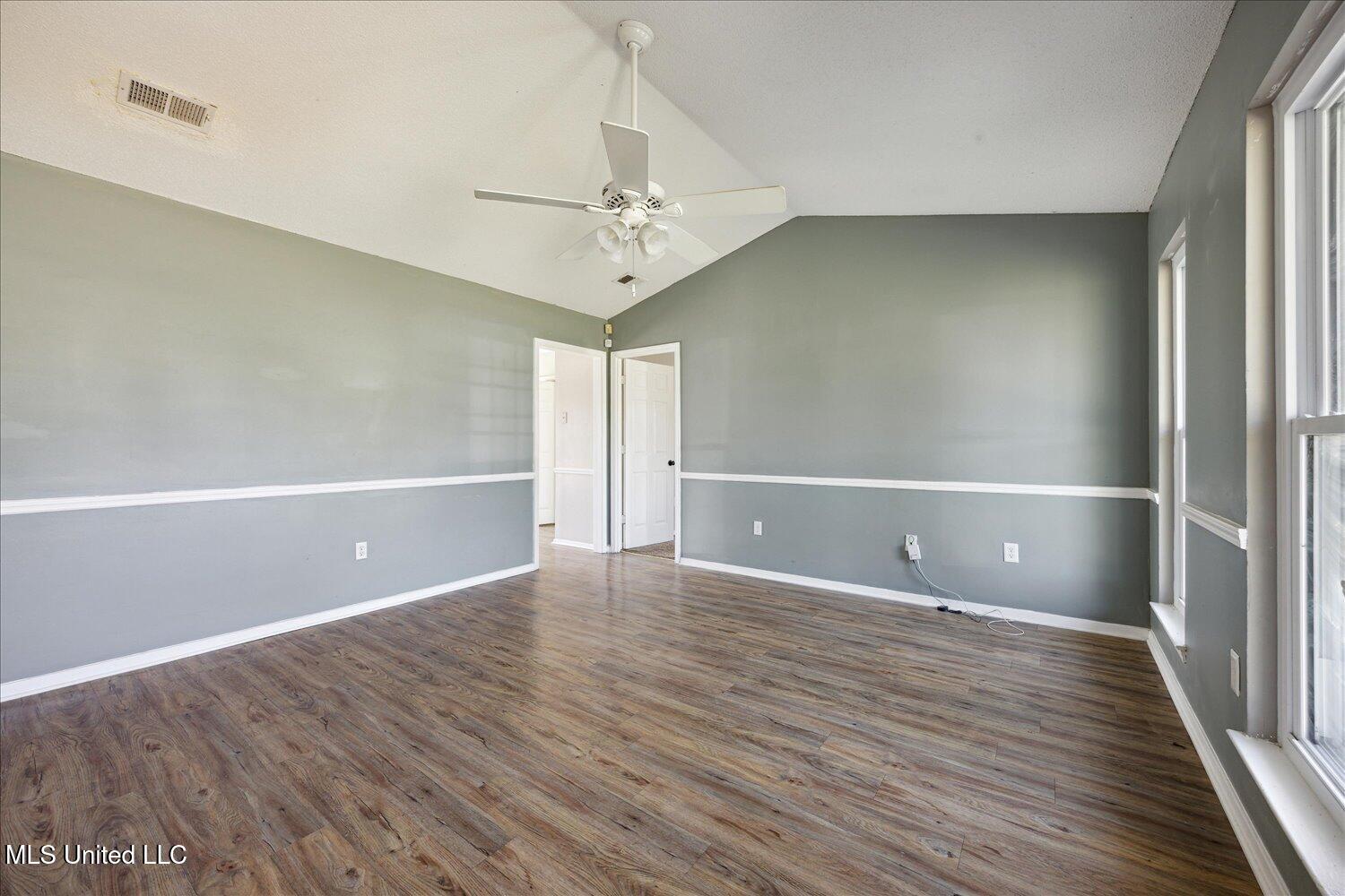 10089 Riggan Drive, Olive Branch, Mississippi image 6