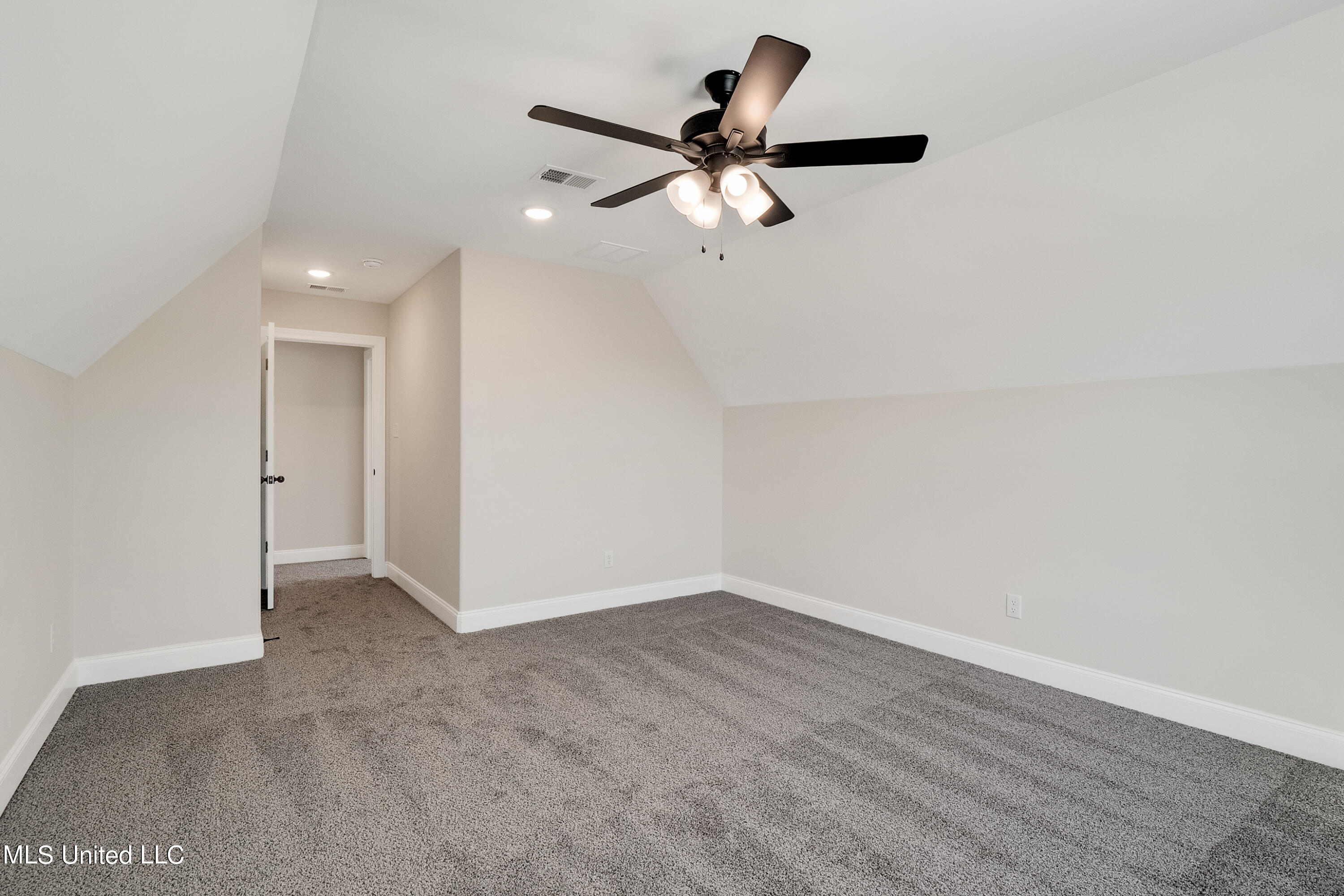 10190 May Flowers Street, Olive Branch, Mississippi image 33