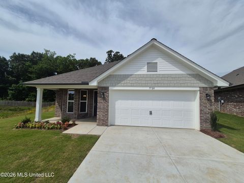 Homes For Sale - 7720 Ferndale Drive<br/> Desoto County, Olive Branch, MS 38654
