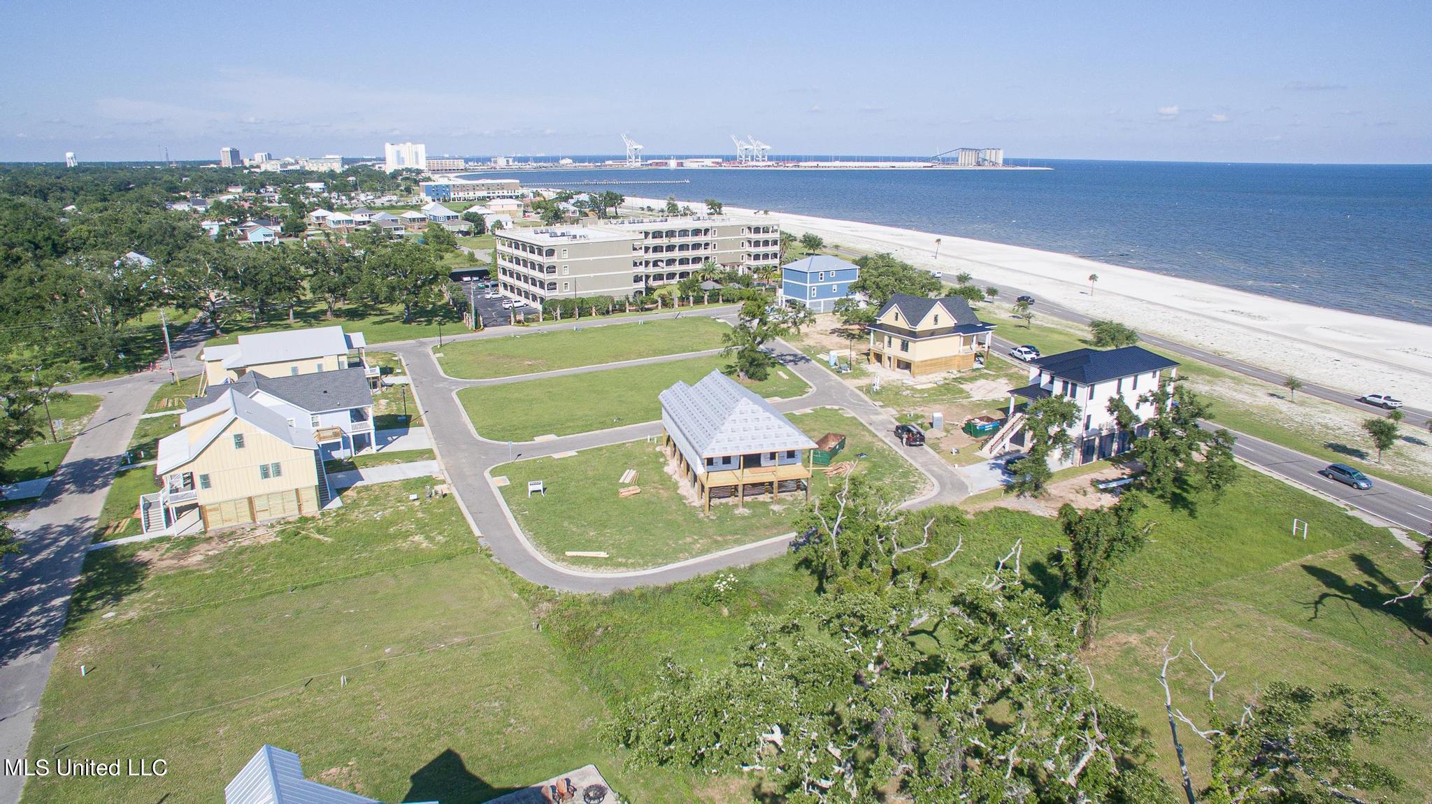 541 Fournier Avenue, Gulfport, Mississippi image 14