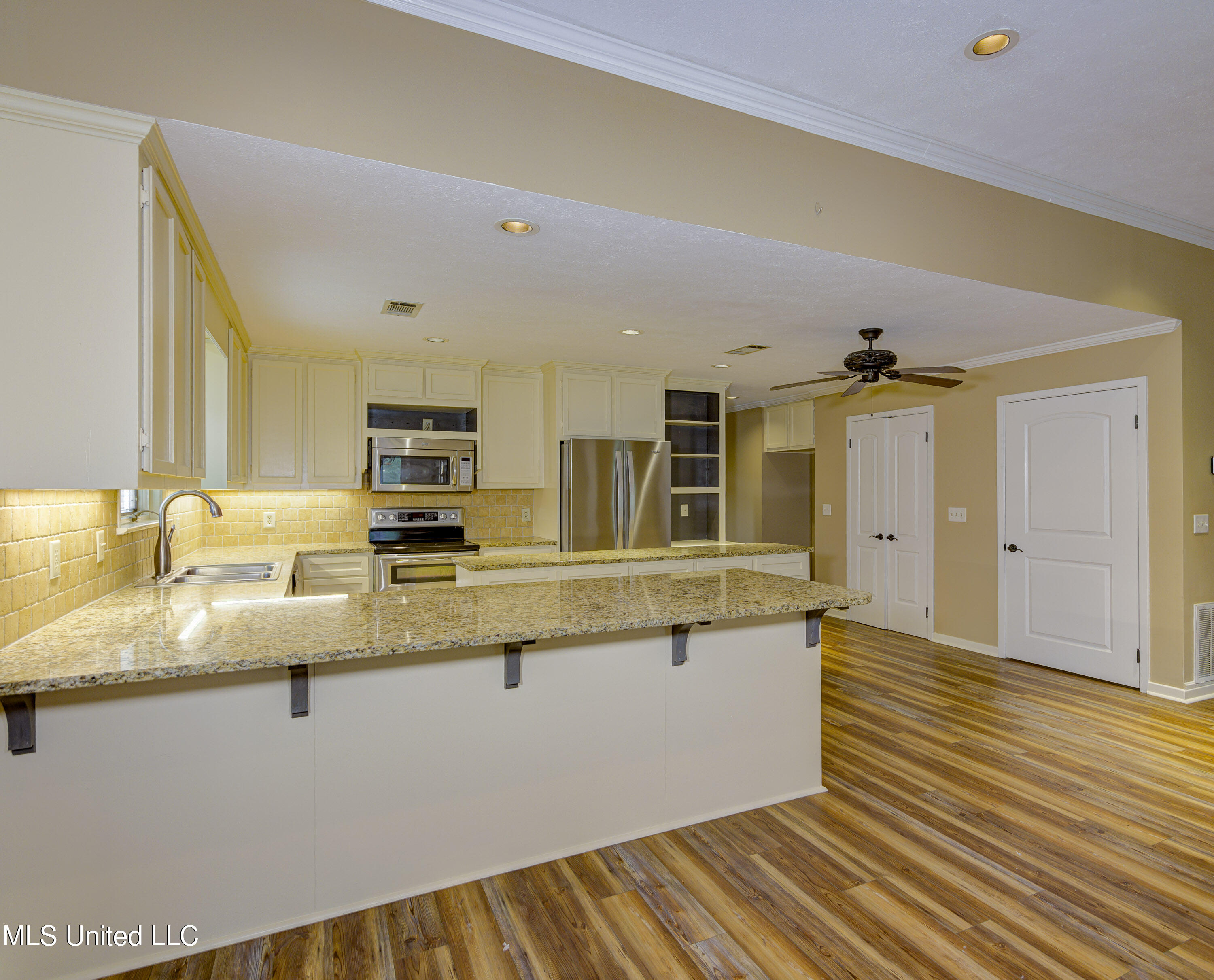 3099 E Fairway Drive, Brandon, Mississippi image 12