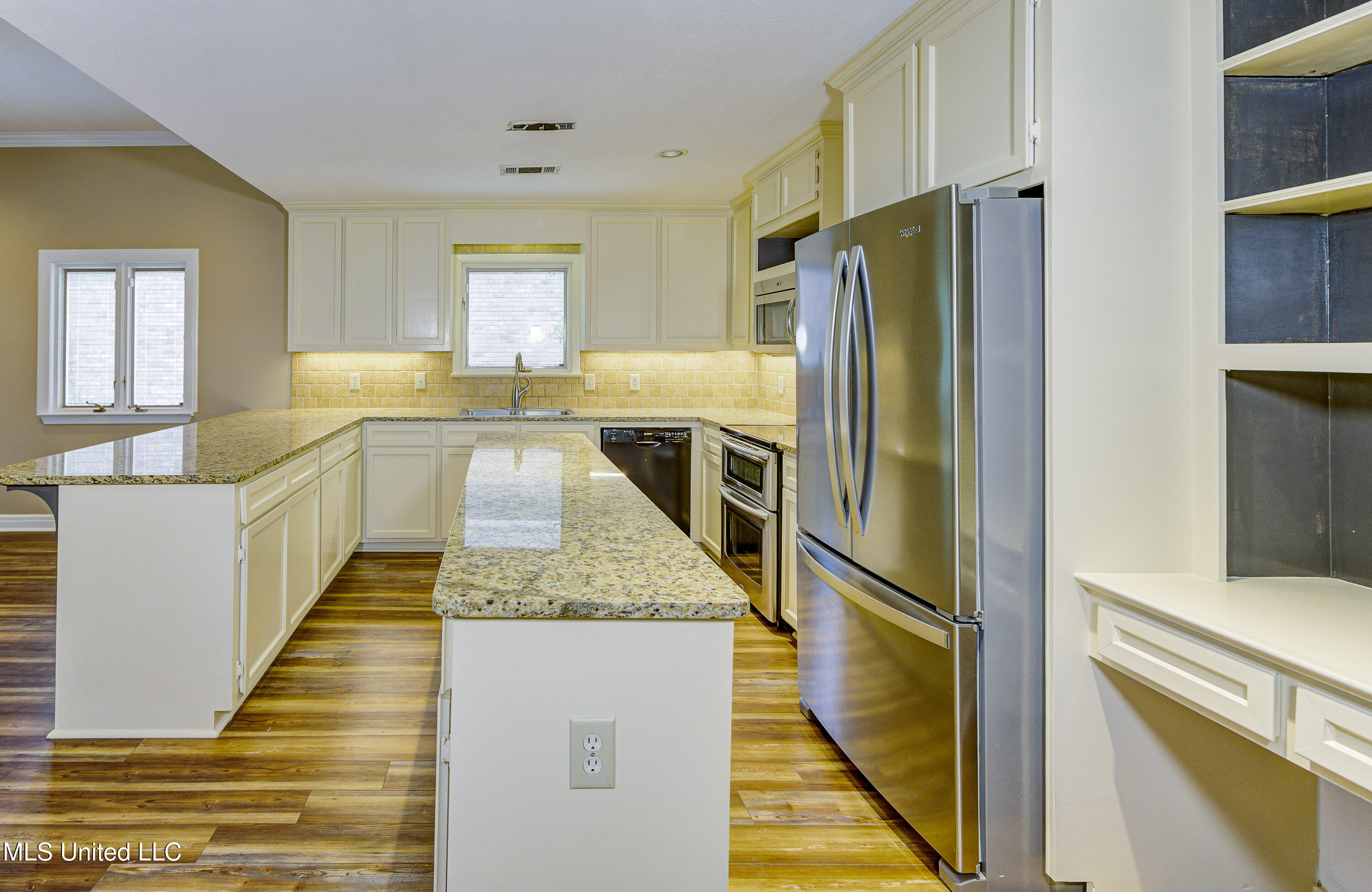 3099 E Fairway Drive, Brandon, Mississippi image 10