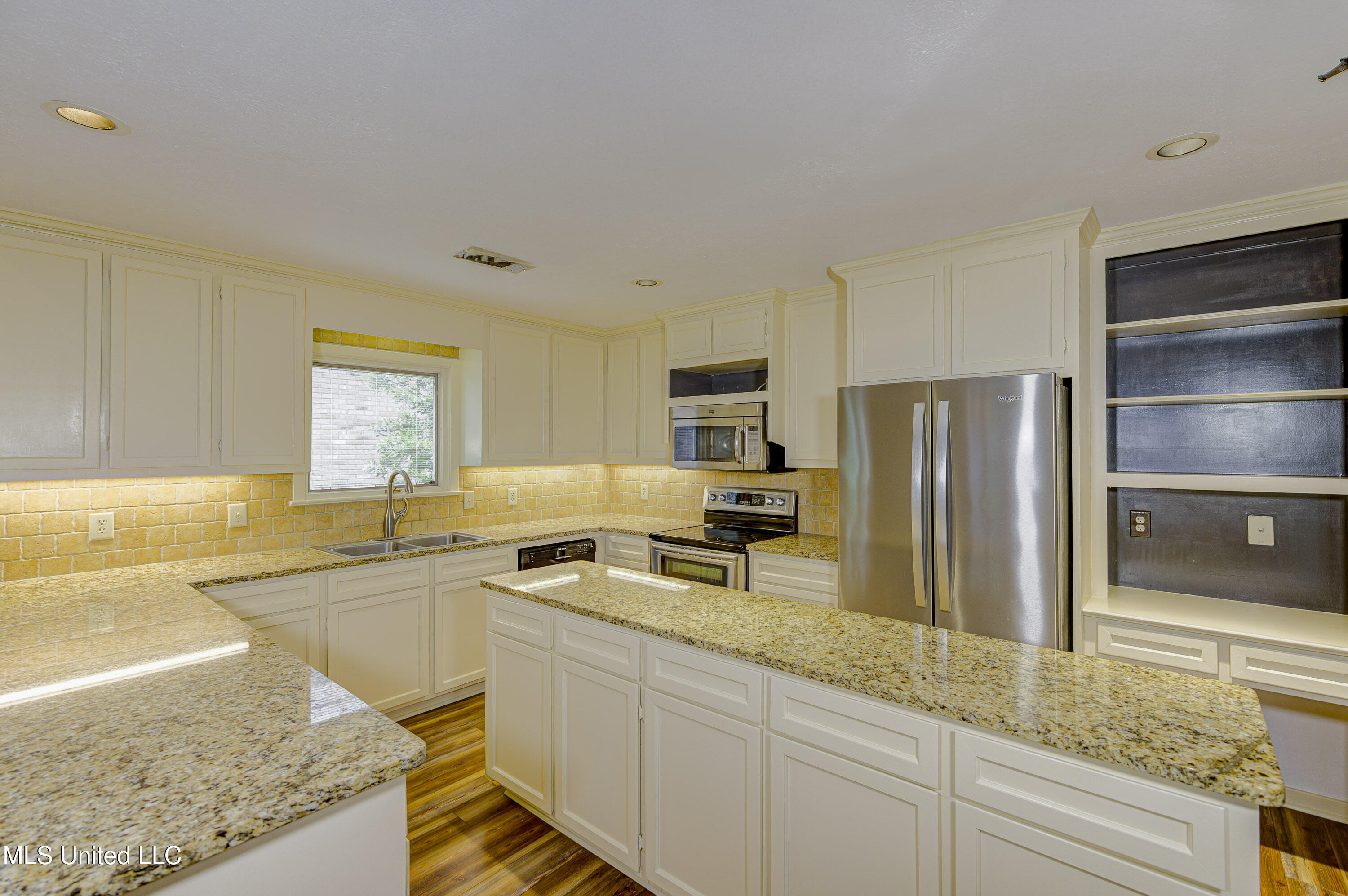 3099 E Fairway Drive, Brandon, Mississippi image 11