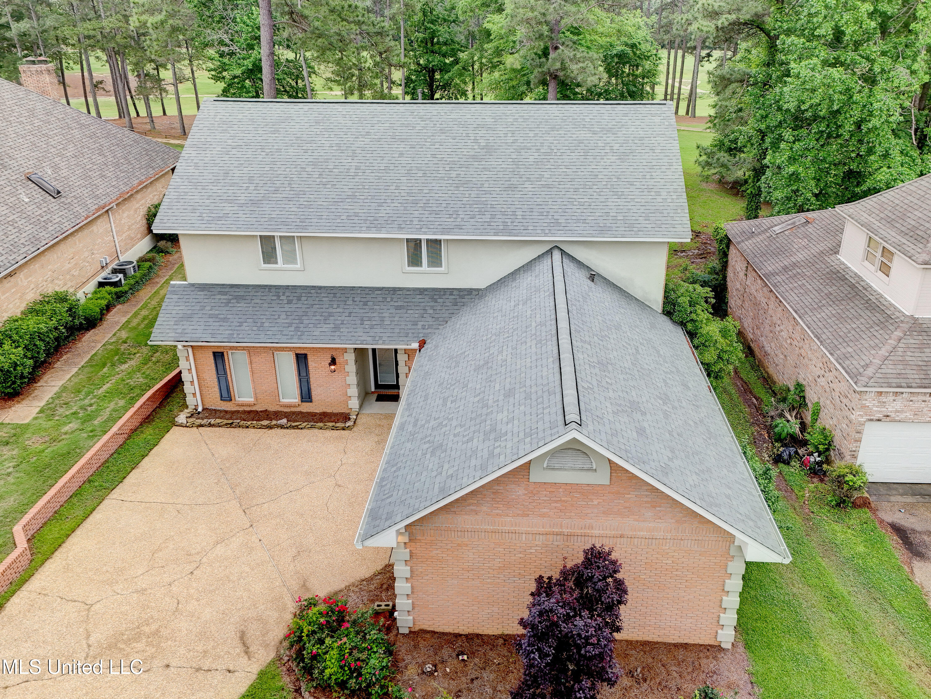 3099 E Fairway Drive, Brandon, Mississippi image 4