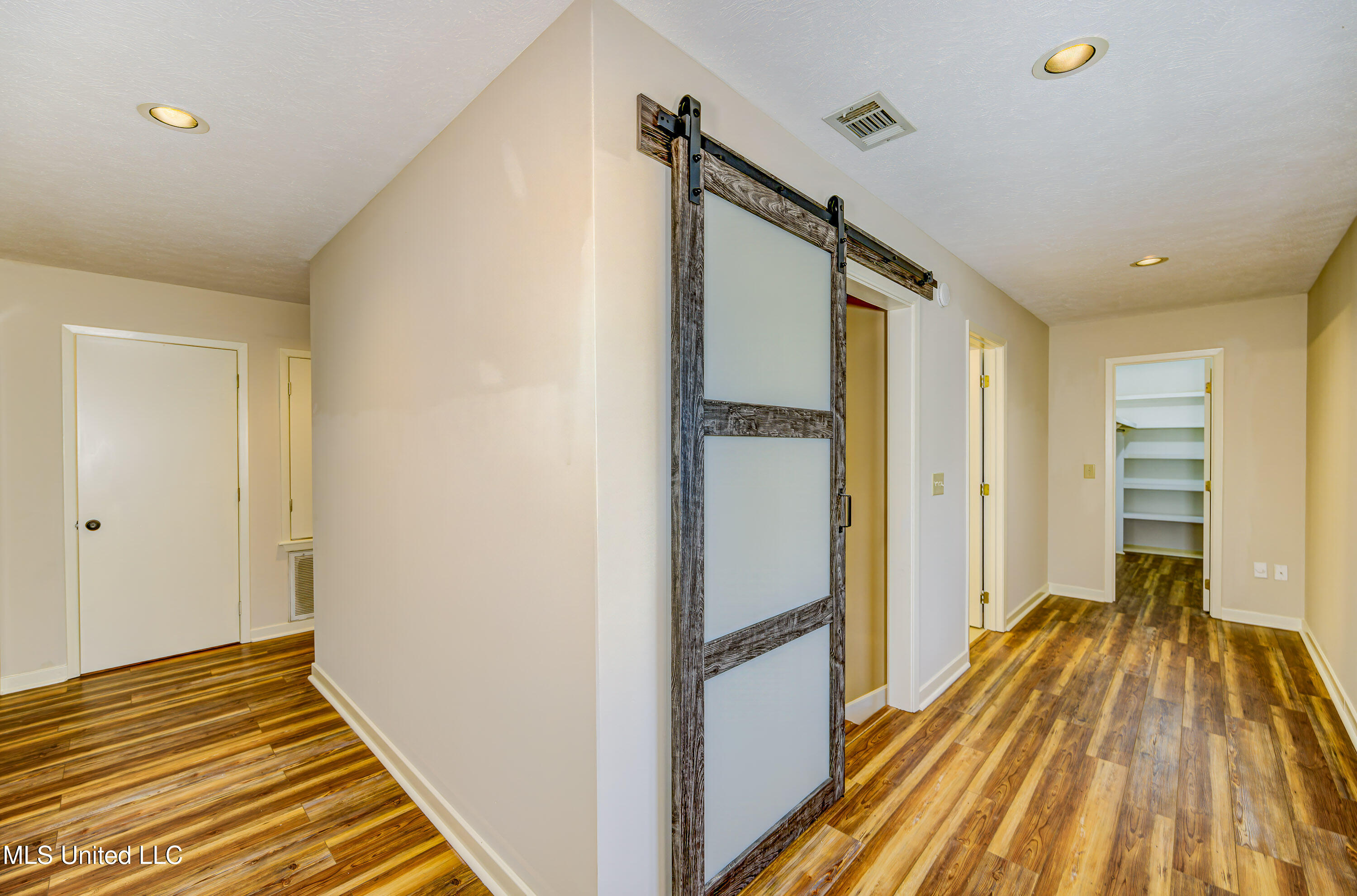 3099 E Fairway Drive, Brandon, Mississippi image 42