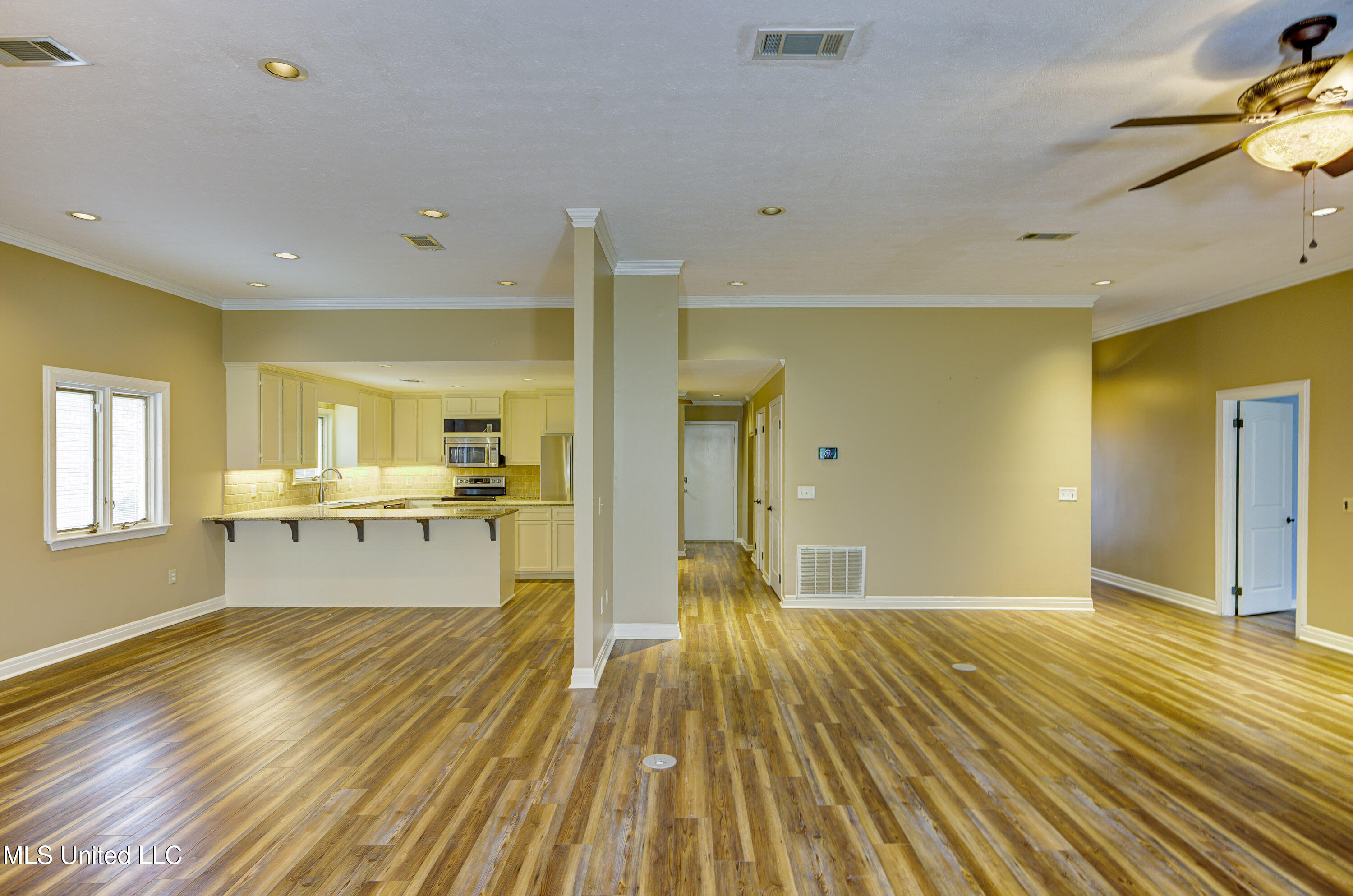 3099 E Fairway Drive, Brandon, Mississippi image 17