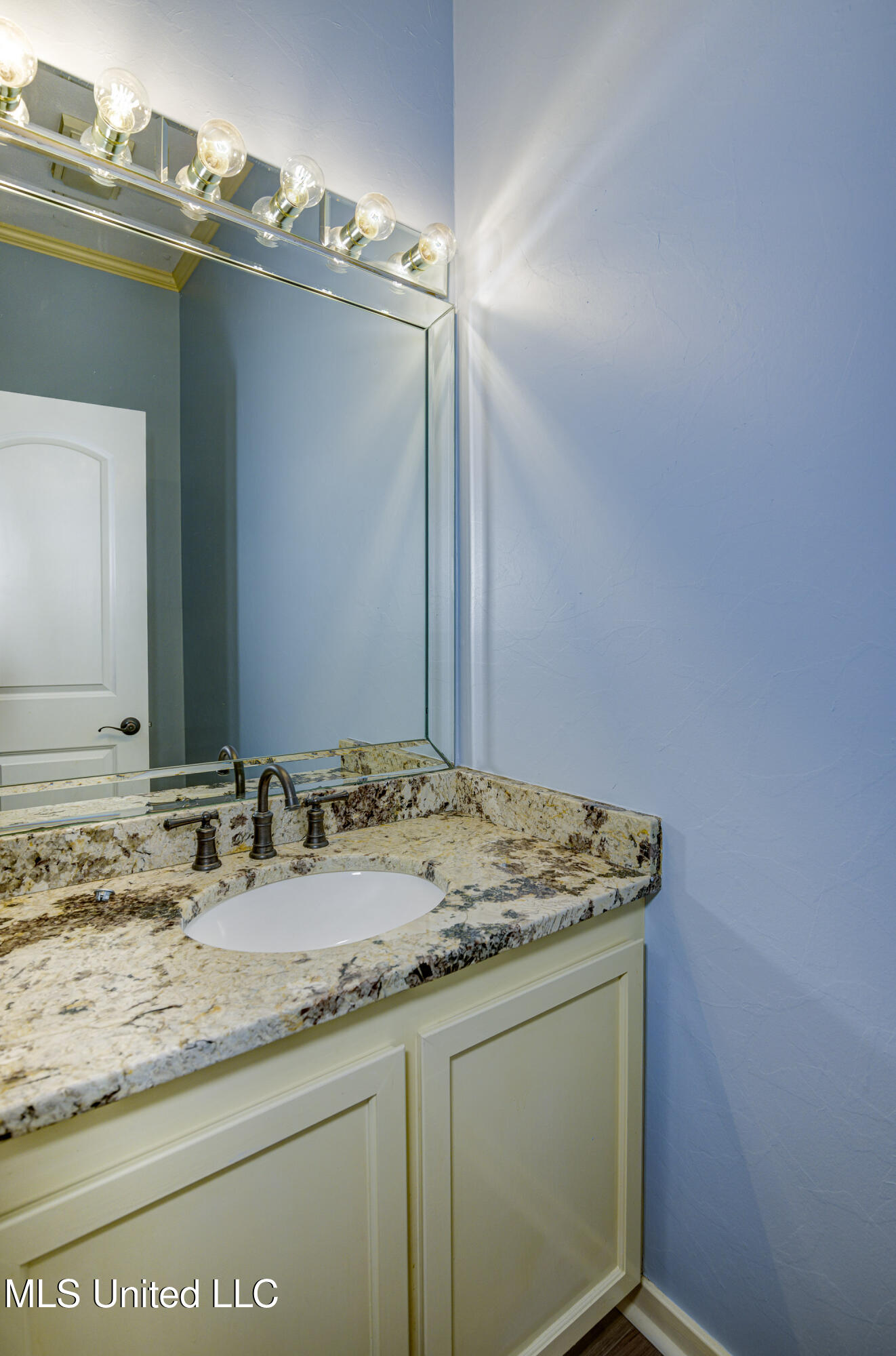 3099 E Fairway Drive, Brandon, Mississippi image 23